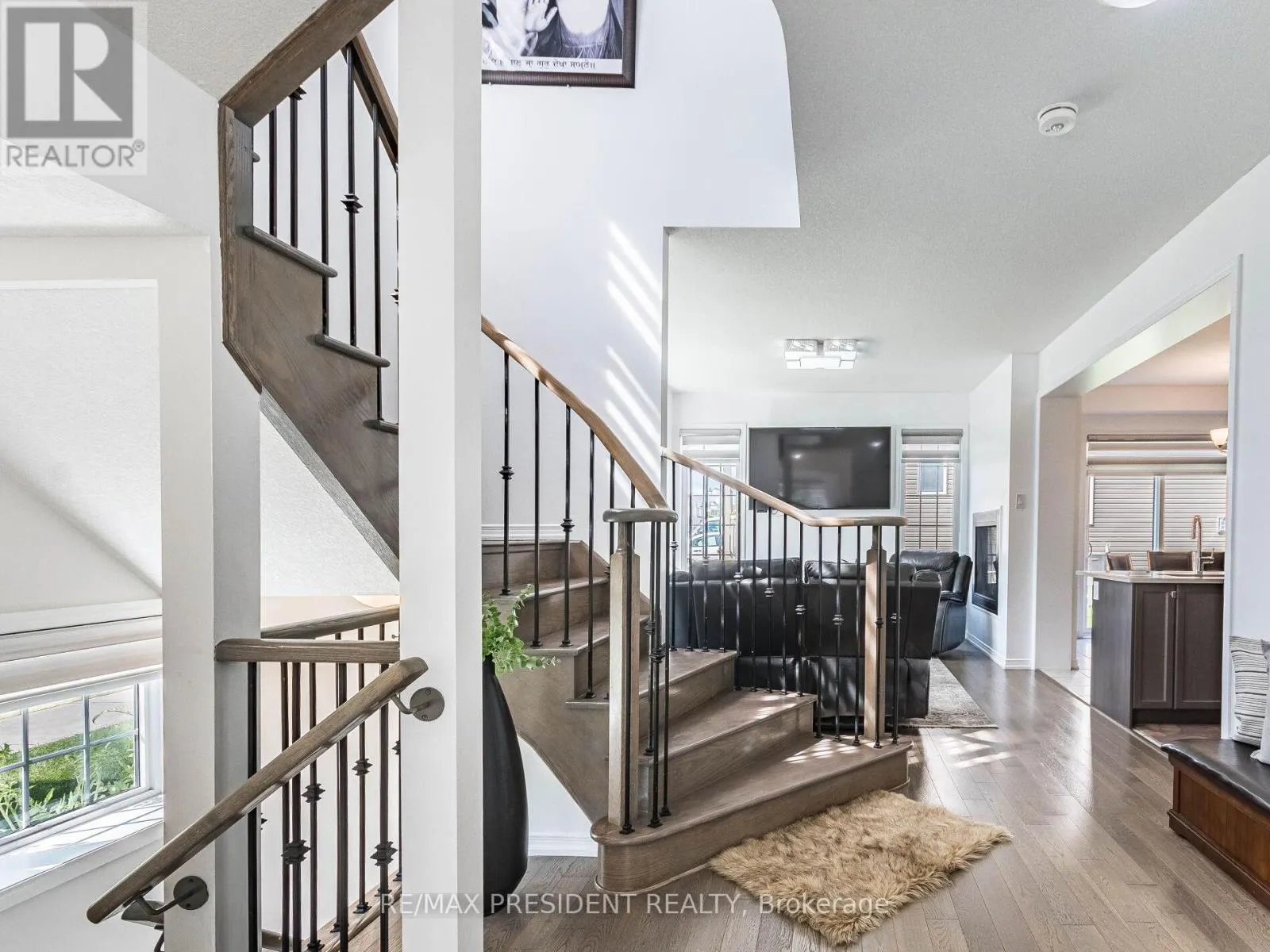 161 MUNRO CIRCLE E