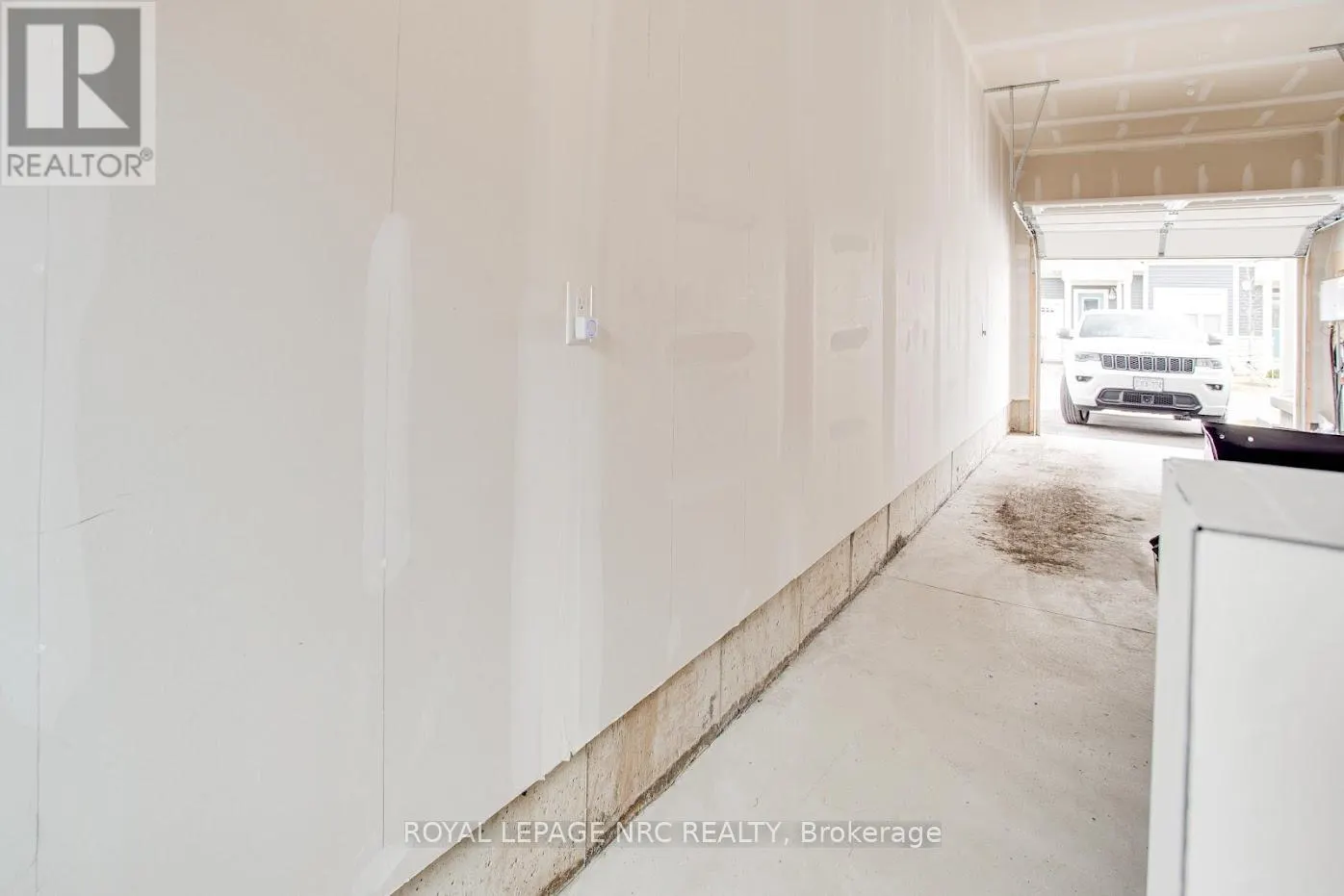 B - 12 SHORES LANE, #B