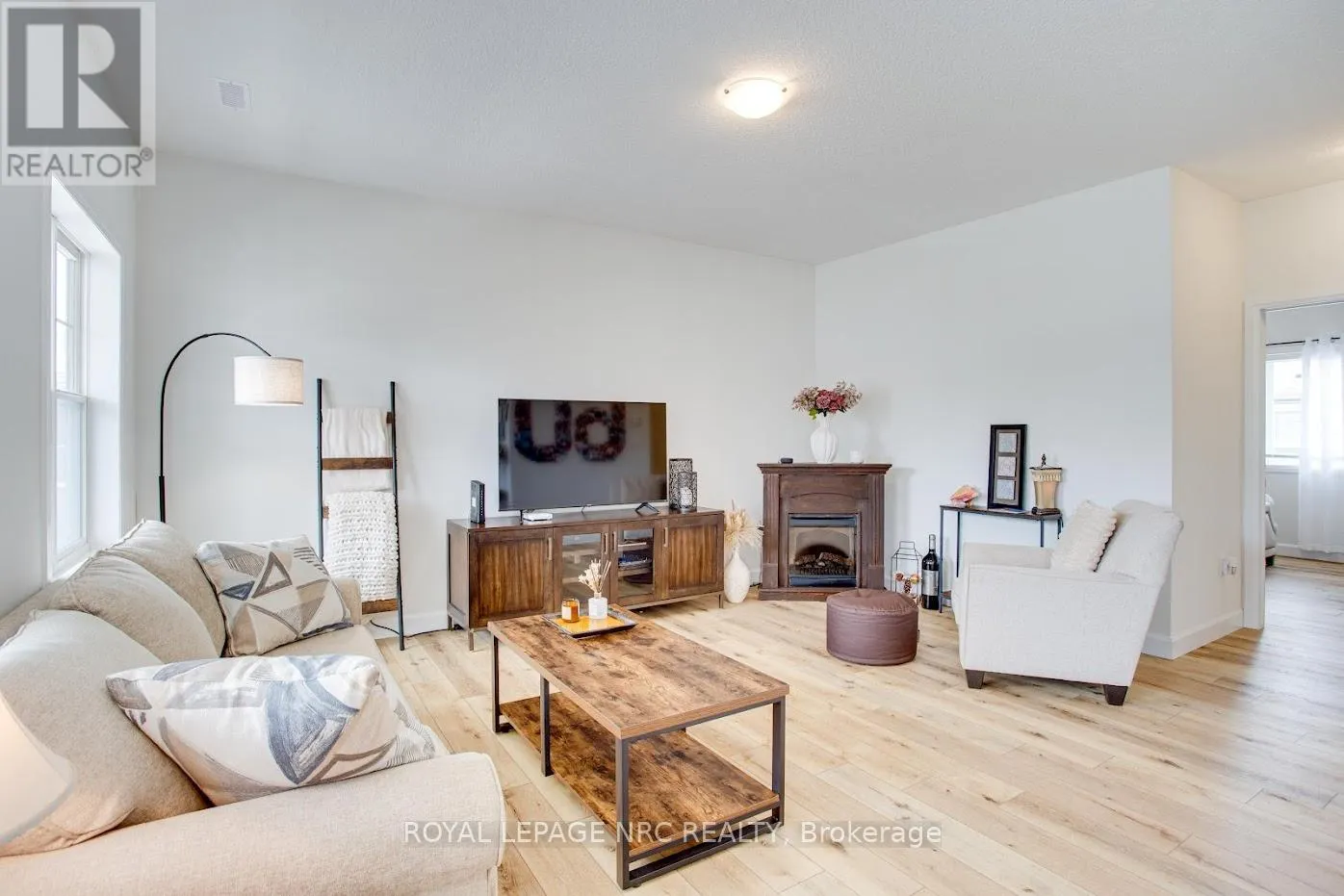 B - 12 SHORES LANE, #B