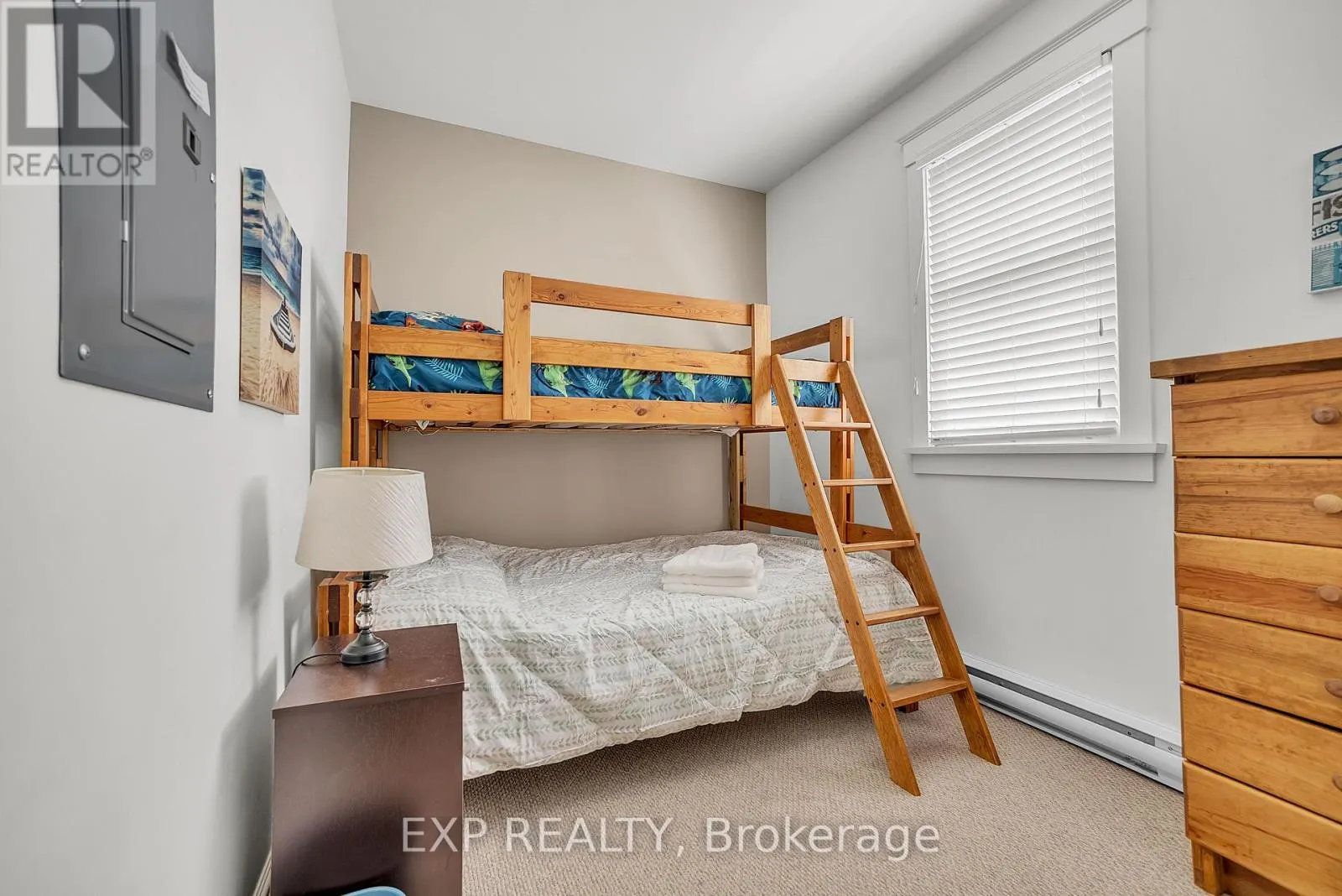 48 MEADOWVIEW LANE