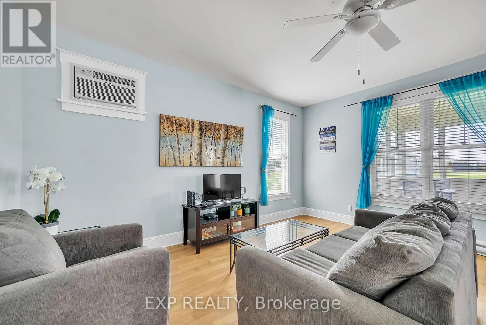 48 MEADOWVIEW LANE