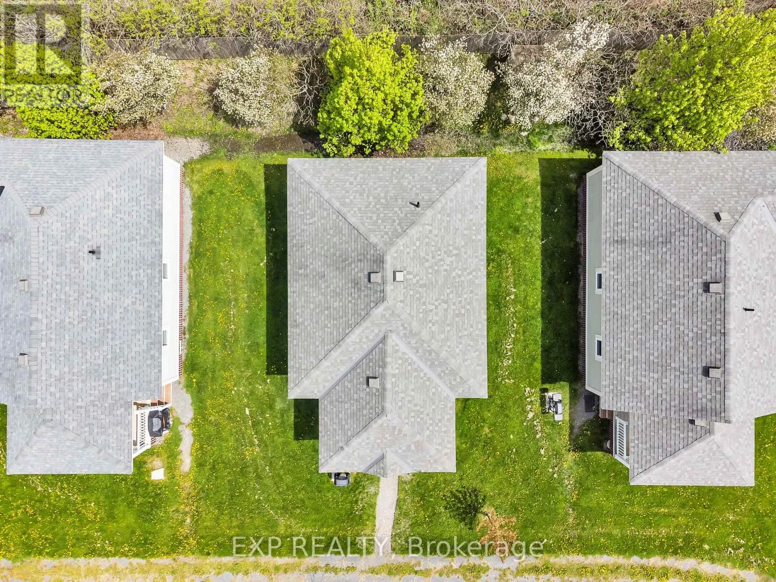 48 MEADOWVIEW LANE