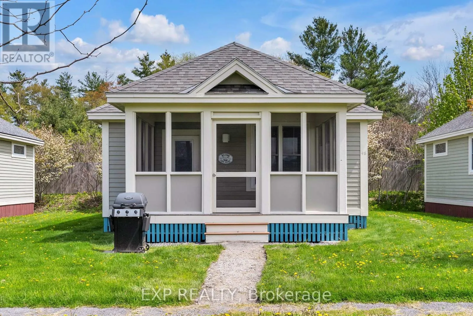 48 MEADOWVIEW LANE