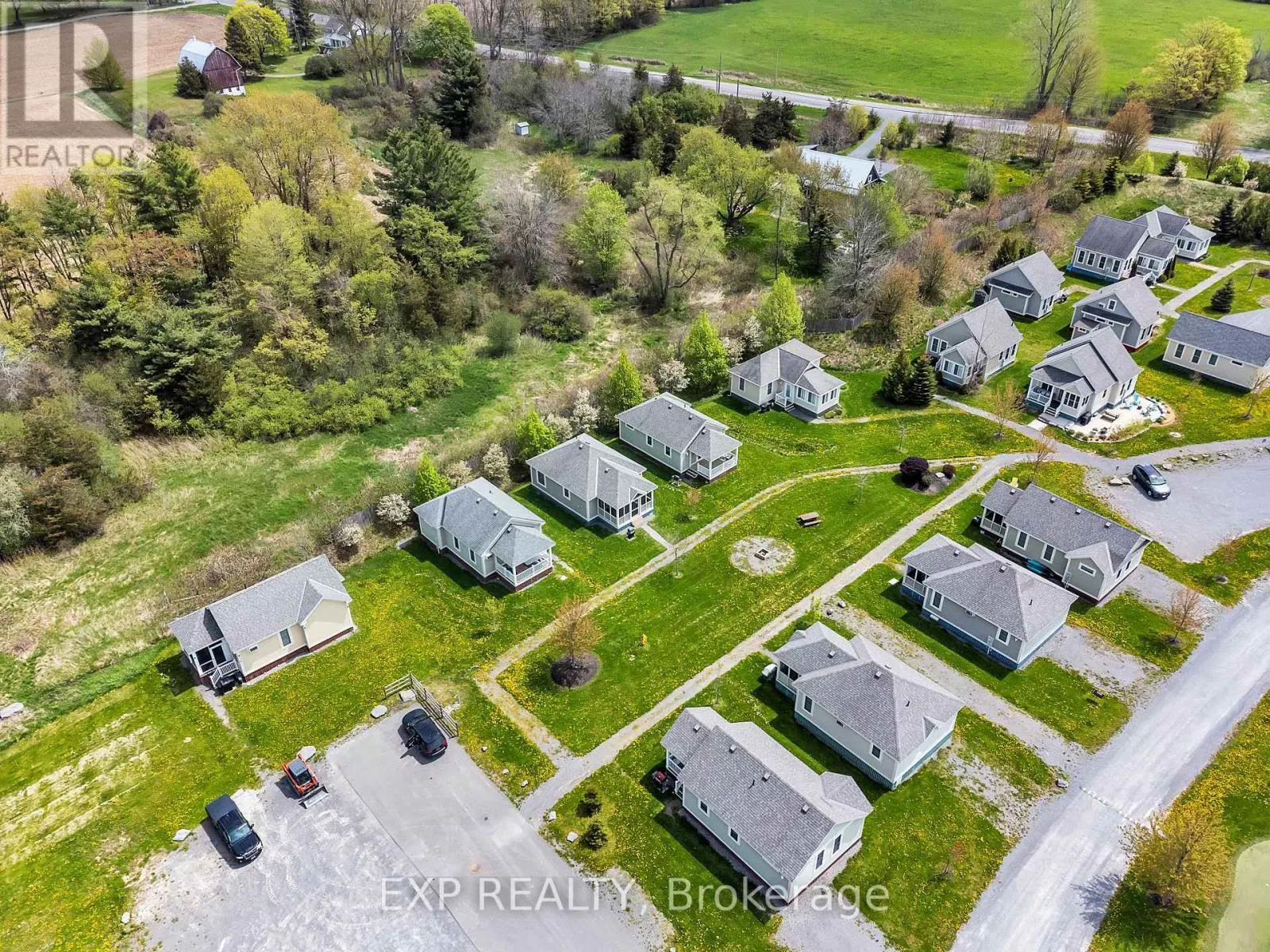 48 MEADOWVIEW LANE