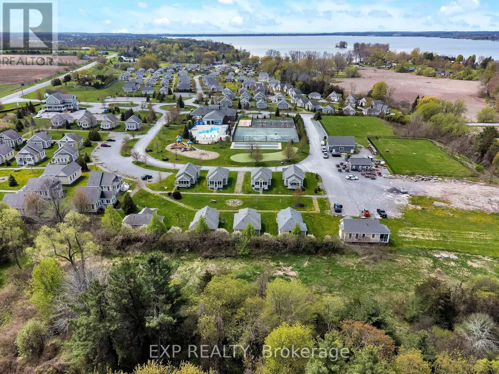 48 MEADOWVIEW LANE