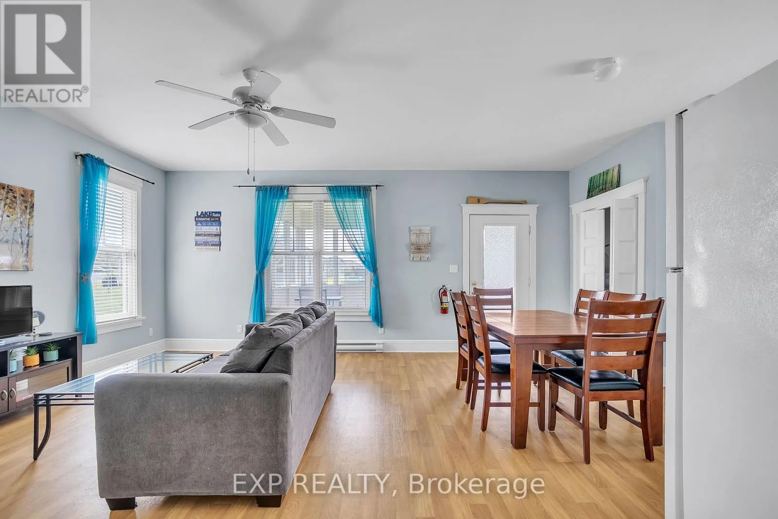 48 MEADOWVIEW LANE