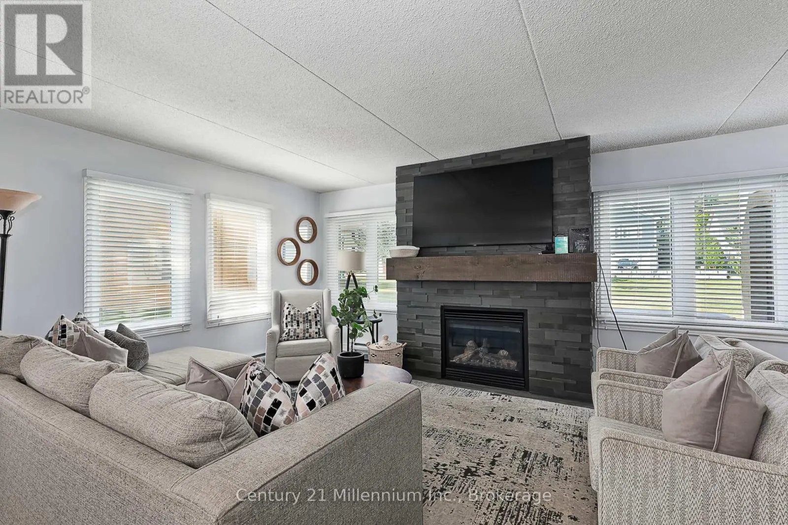 118 - 169 JOZO WEIDER BOULEVARD, #118