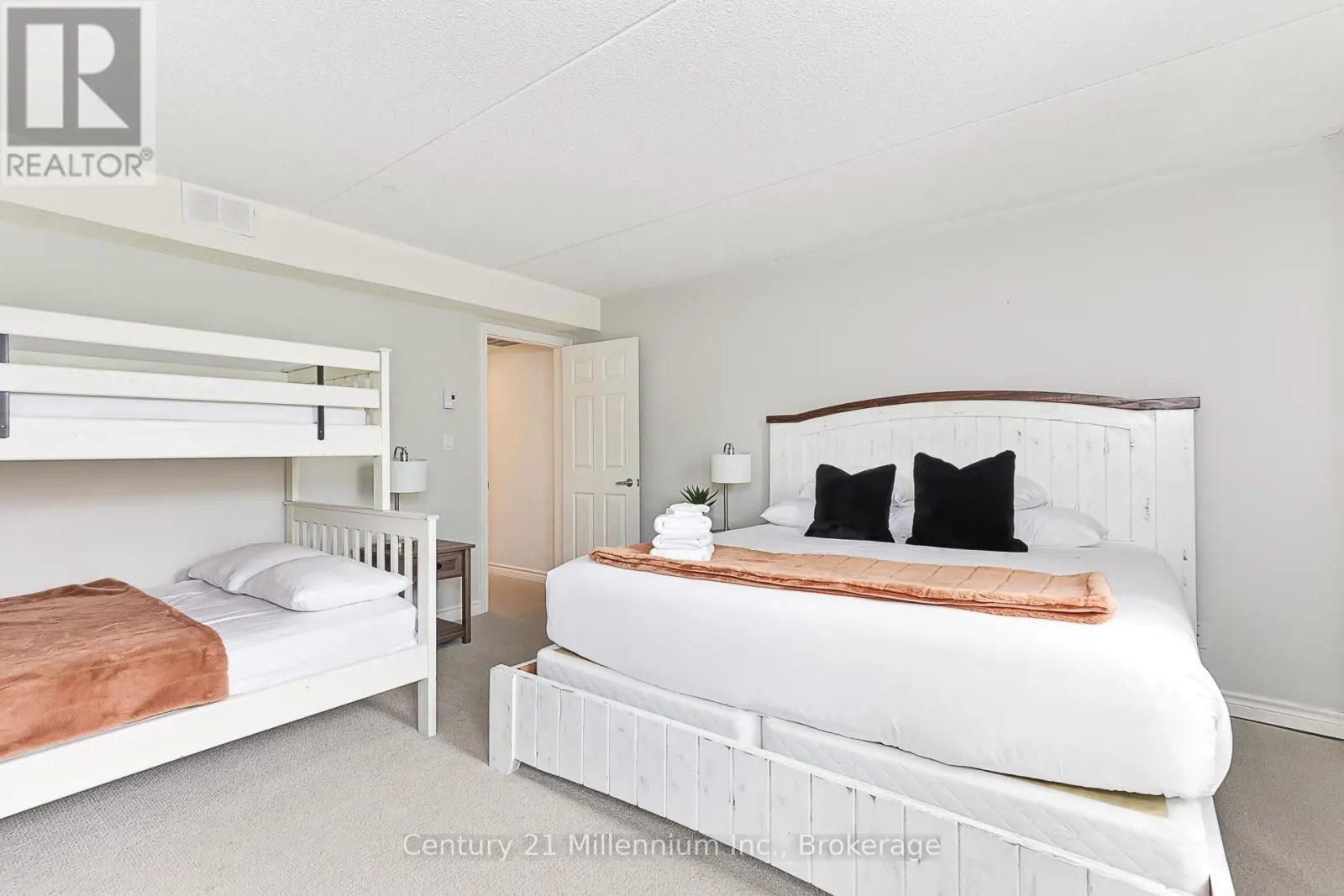 118 - 169 JOZO WEIDER BOULEVARD, #118