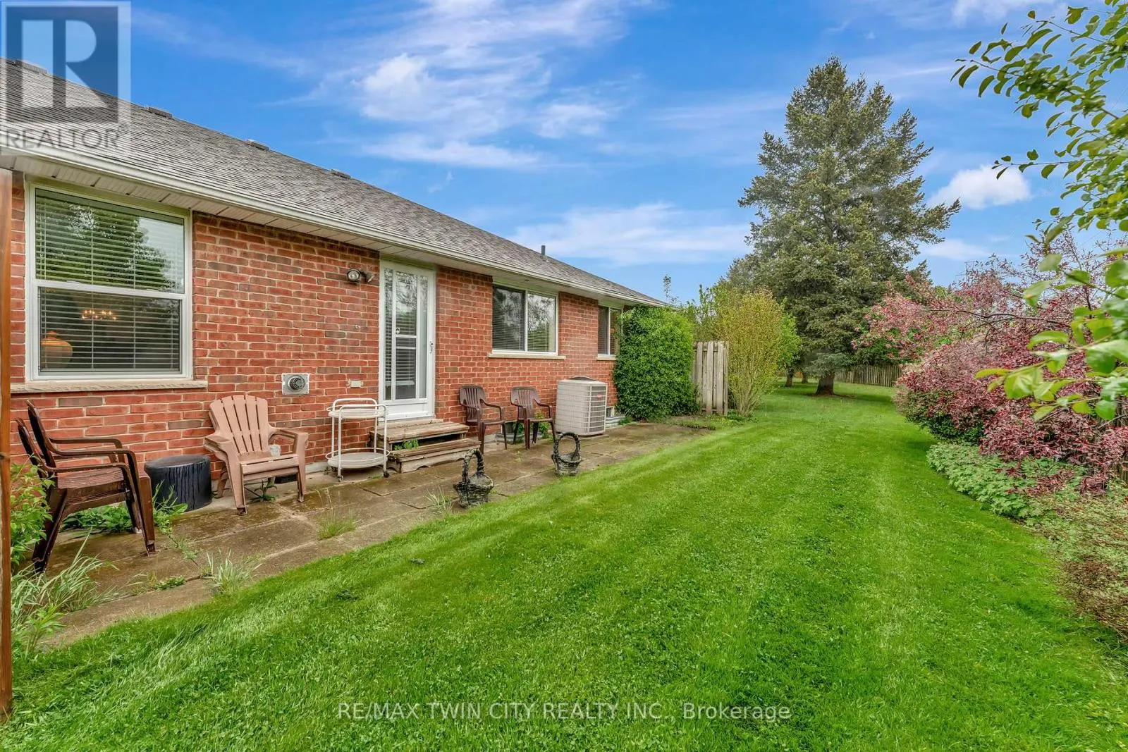 7 - 71 BEASLEY CRESCENT
