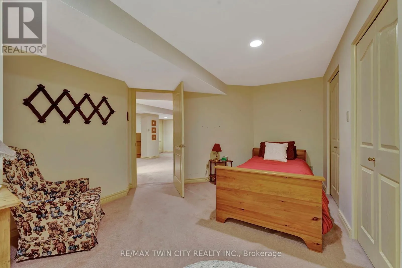 7 - 71 BEASLEY CRESCENT