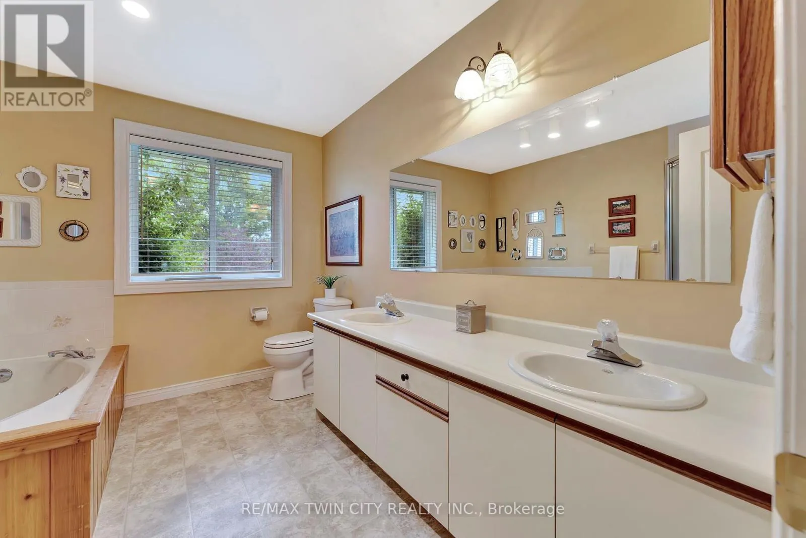 7 - 71 BEASLEY CRESCENT