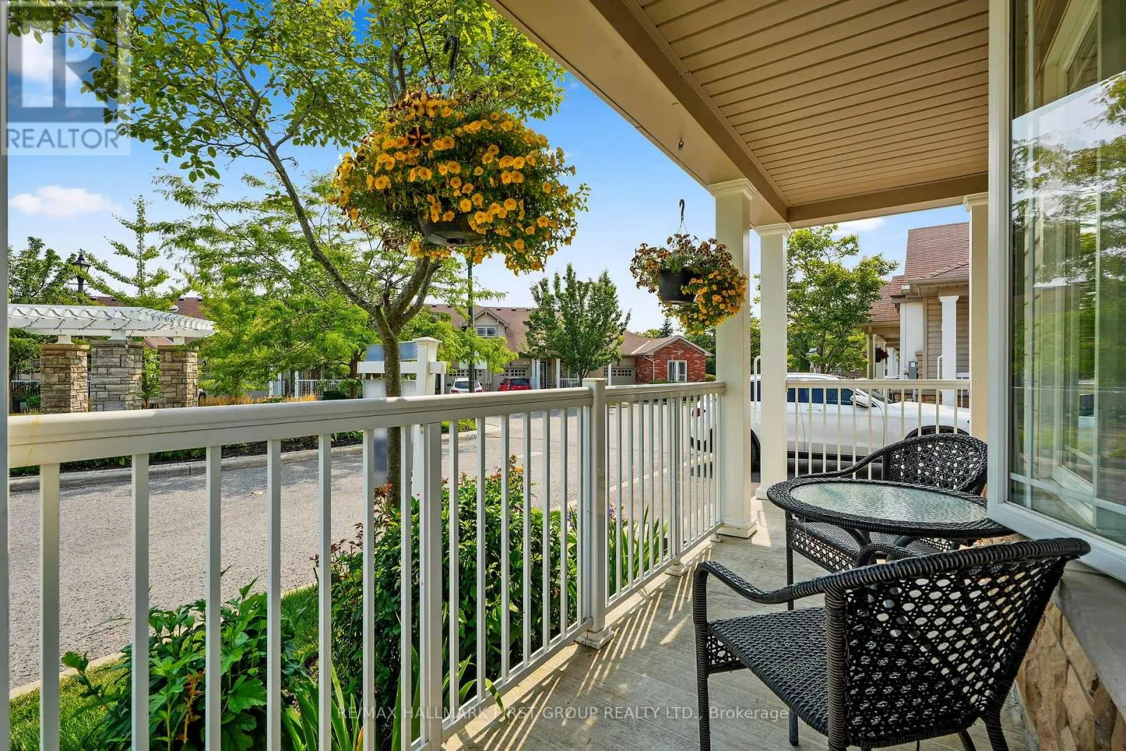 UNIT 6 - 740 CARLISLE STREET