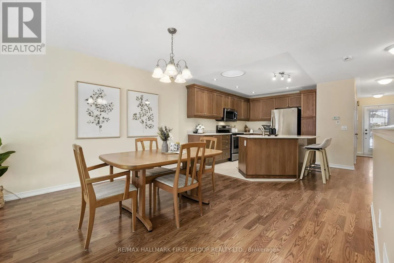UNIT 6 - 740 CARLISLE STREET