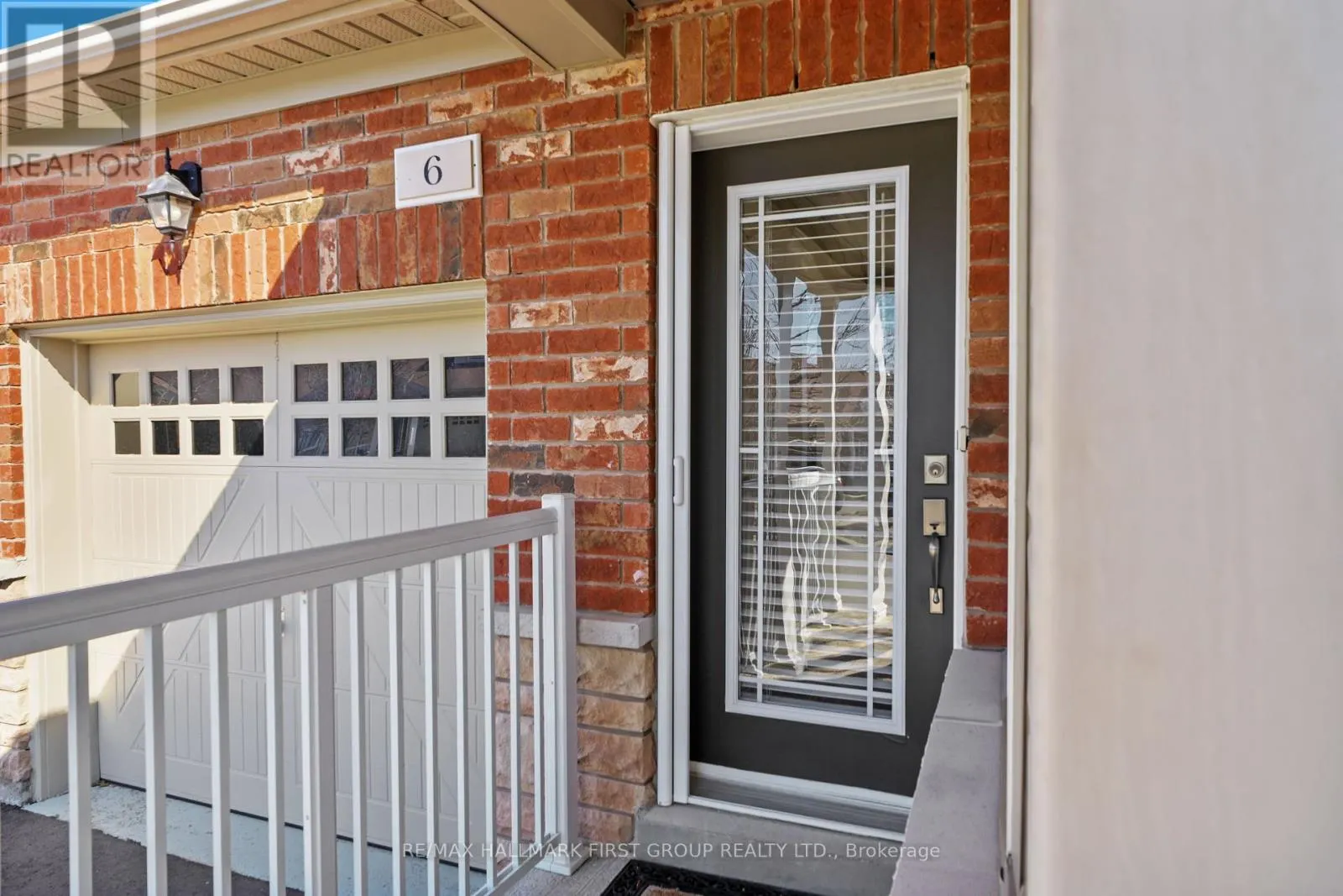 UNIT 6 - 740 CARLISLE STREET