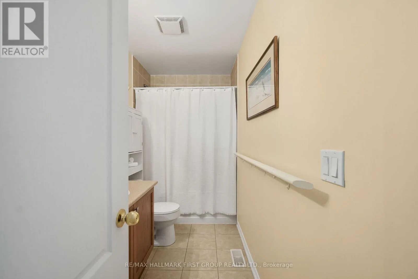 UNIT 6 - 740 CARLISLE STREET