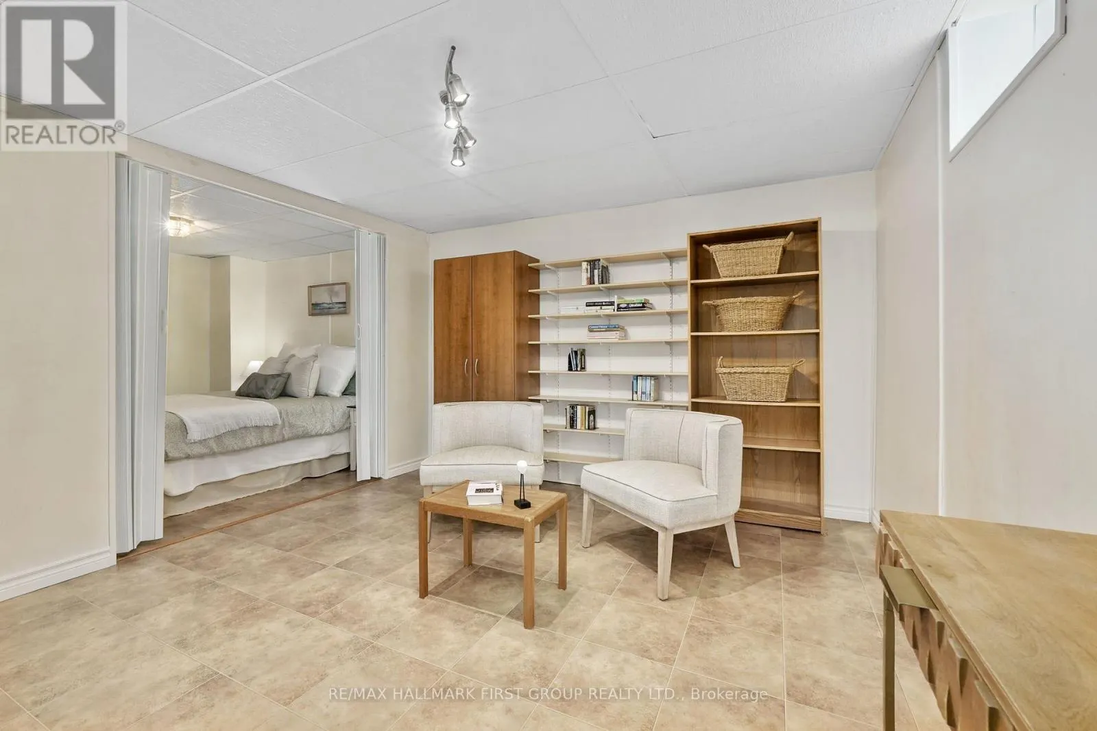 UNIT 6 - 740 CARLISLE STREET