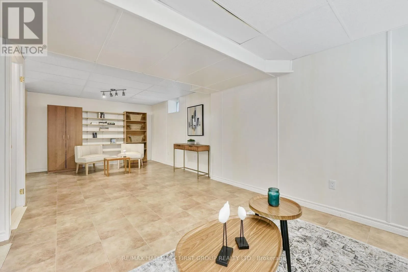 UNIT 6 - 740 CARLISLE STREET