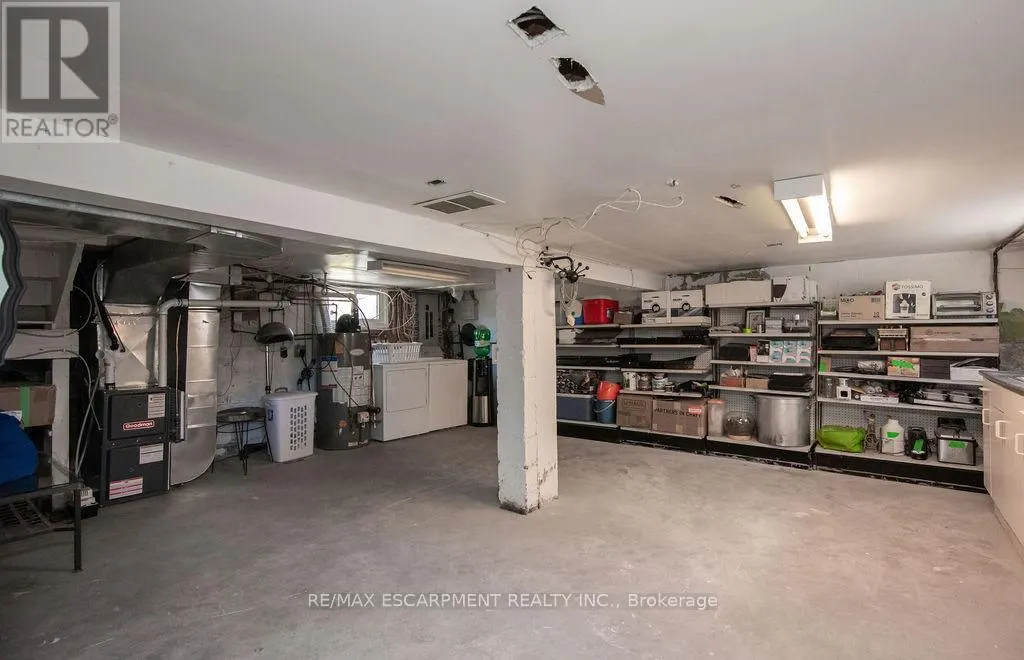 664 UPPER JAMES STREET