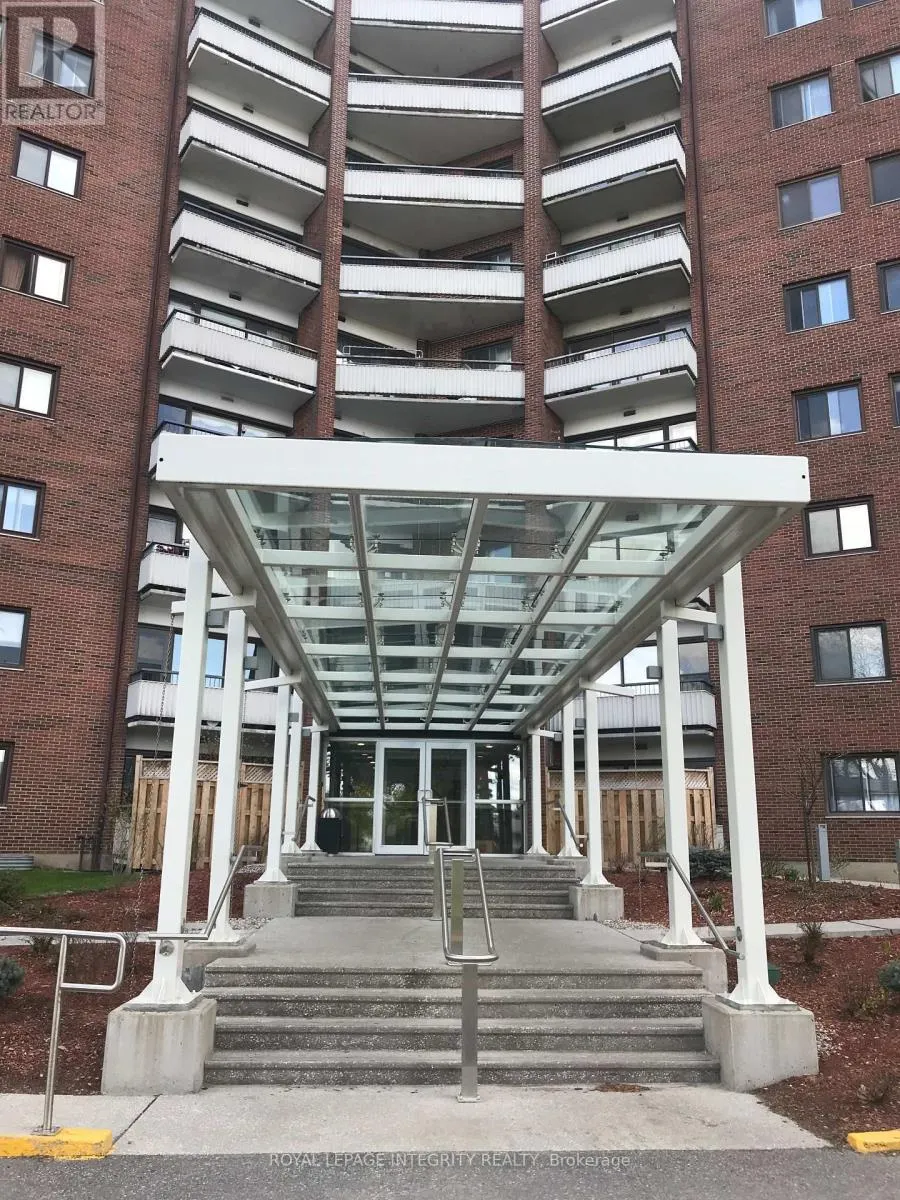 815 - 20 CHESTERTON DRIVE