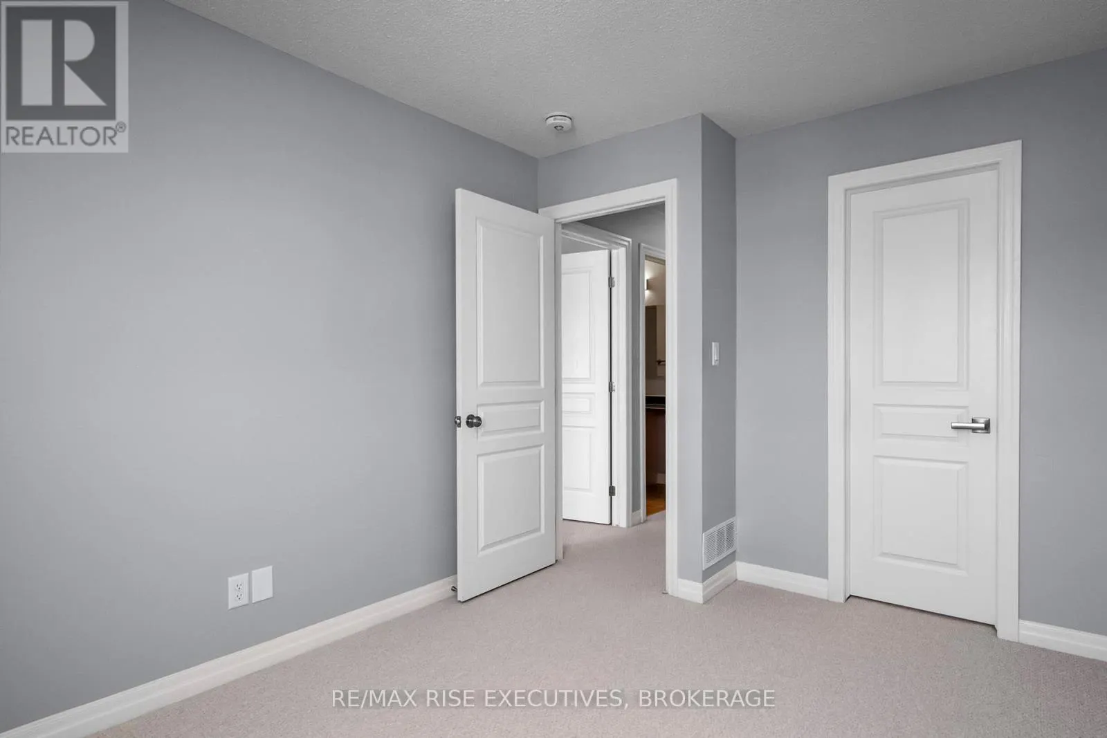 1369 TREMONT DRIVE