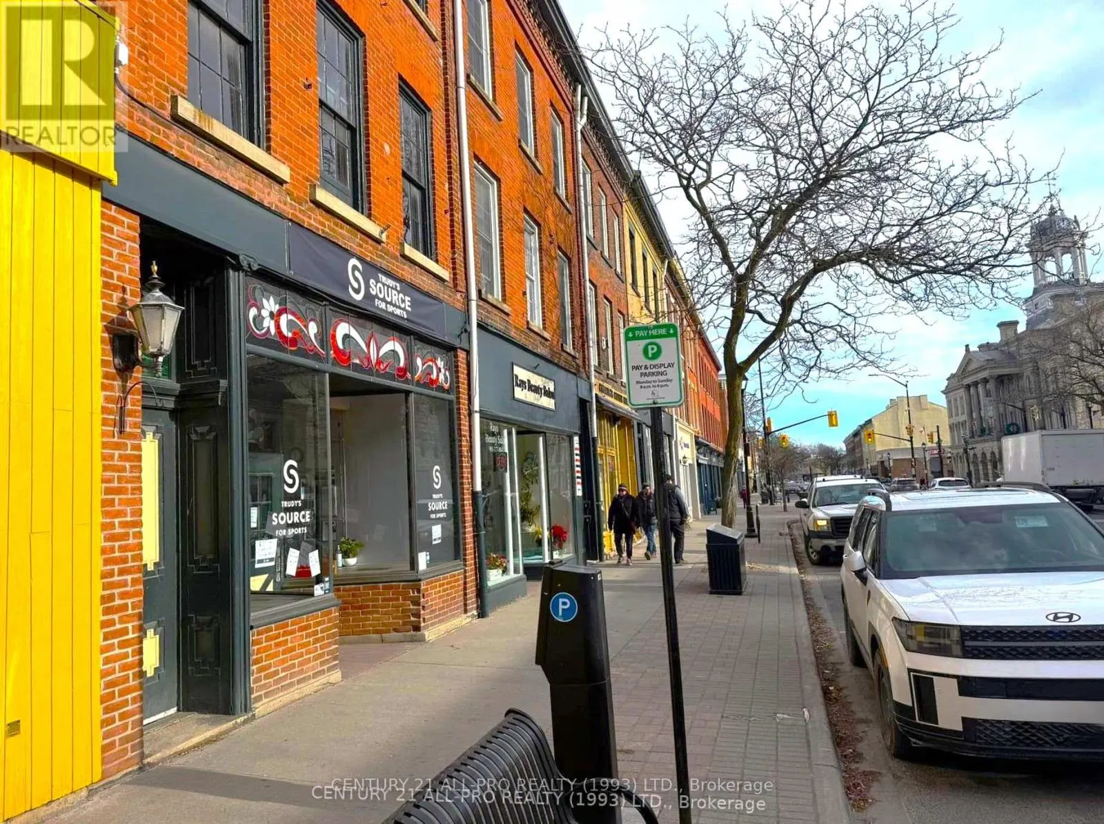84 KING STREET W