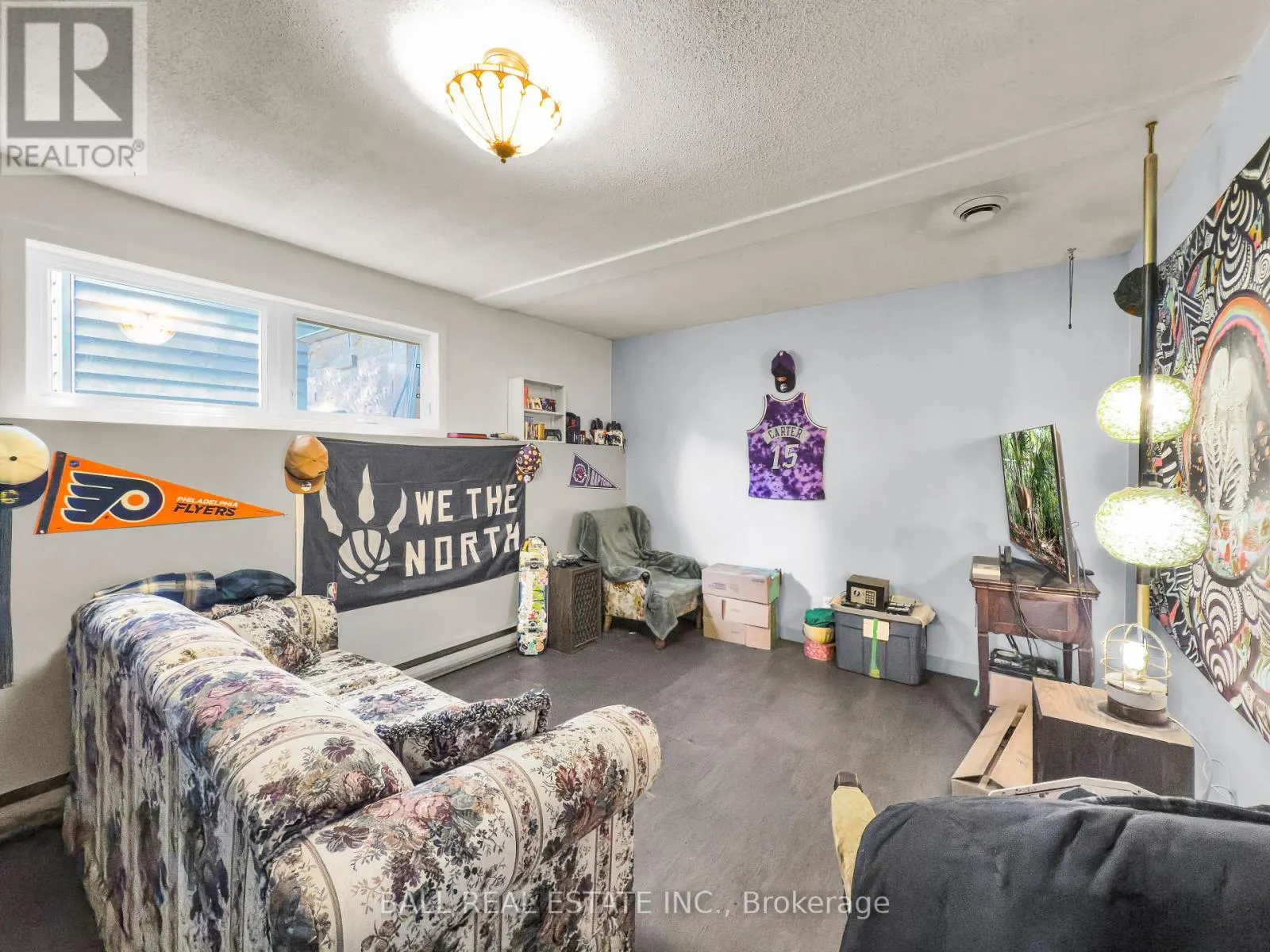 230 YONGE STREET