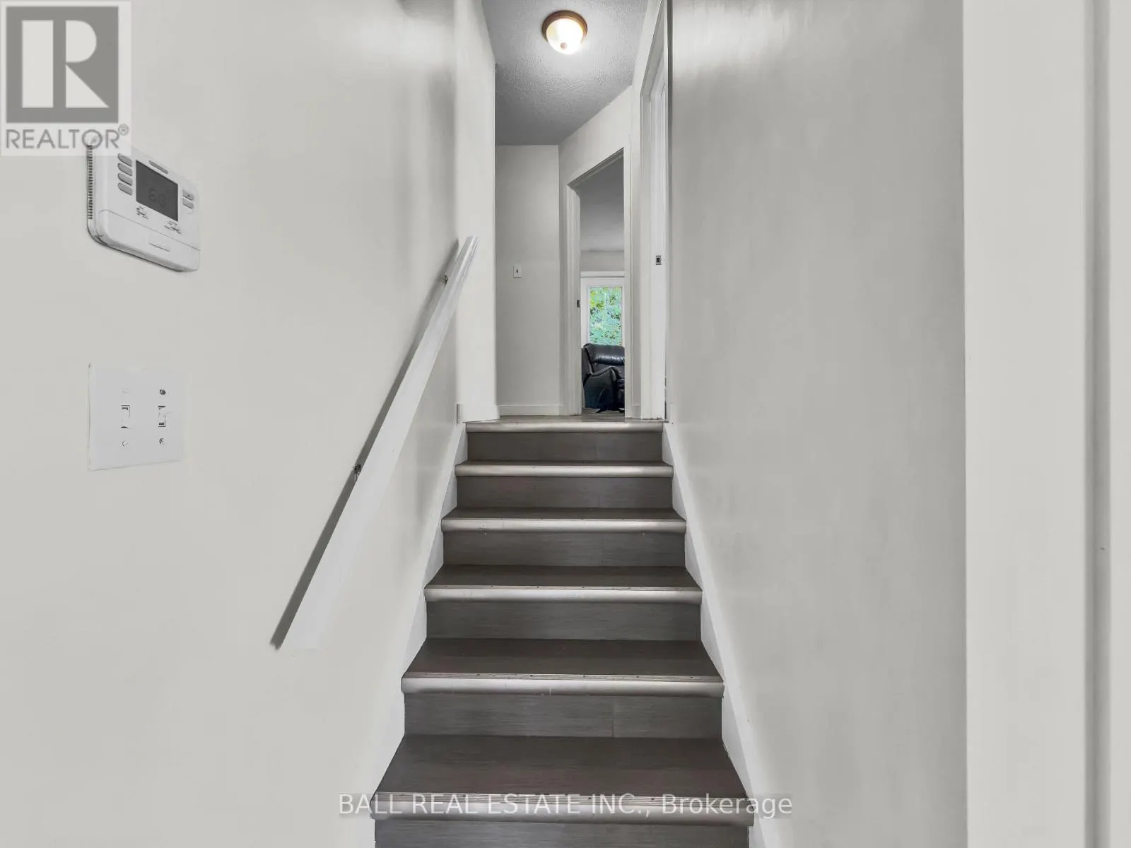 230 YONGE STREET