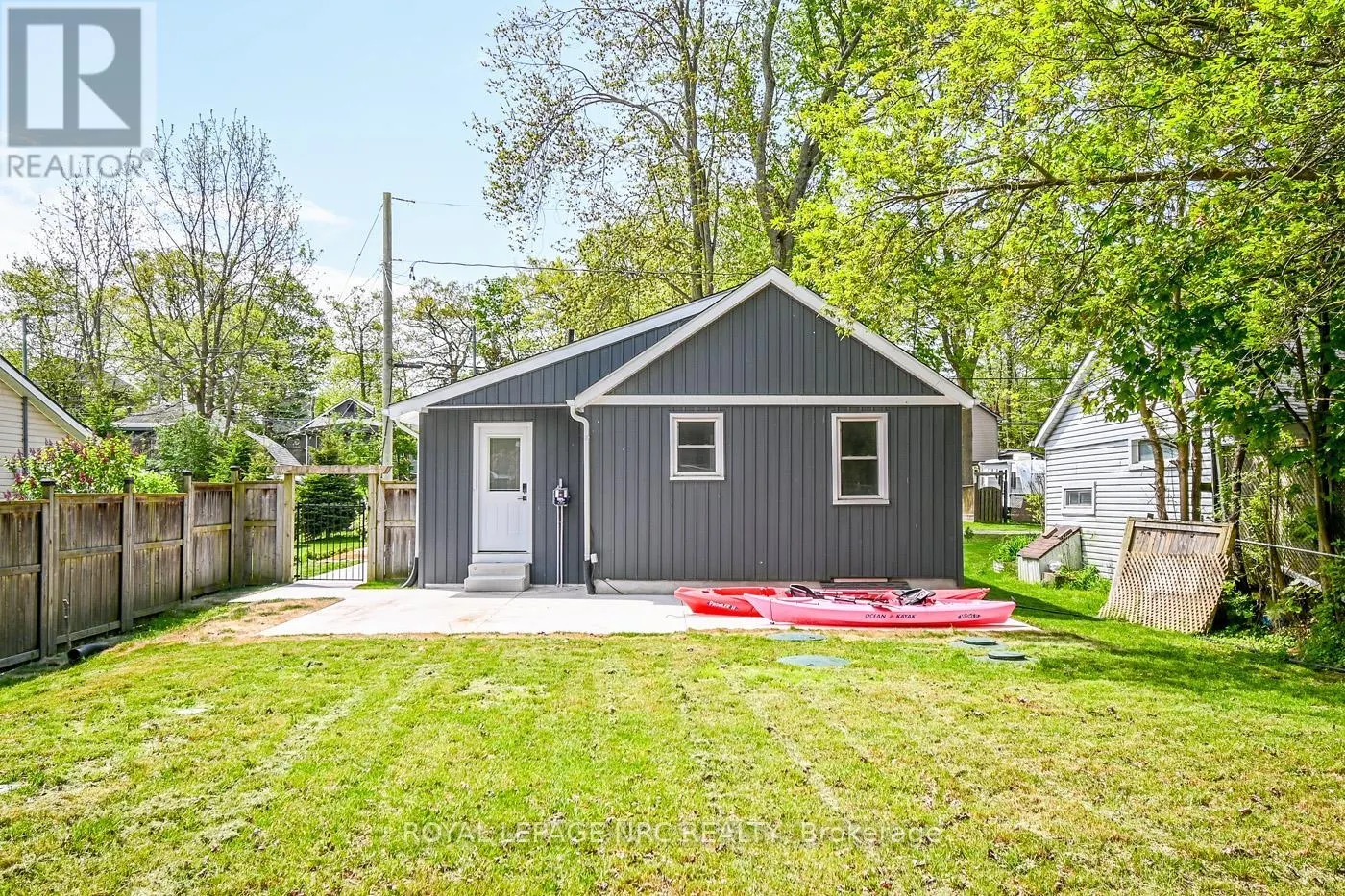 10556 WOODLAND DRIVE
