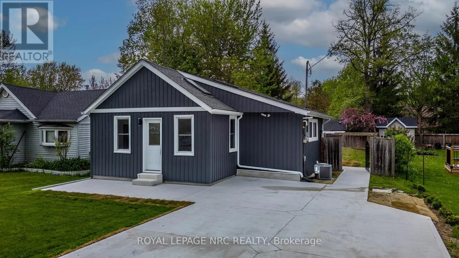 10556 WOODLAND DRIVE