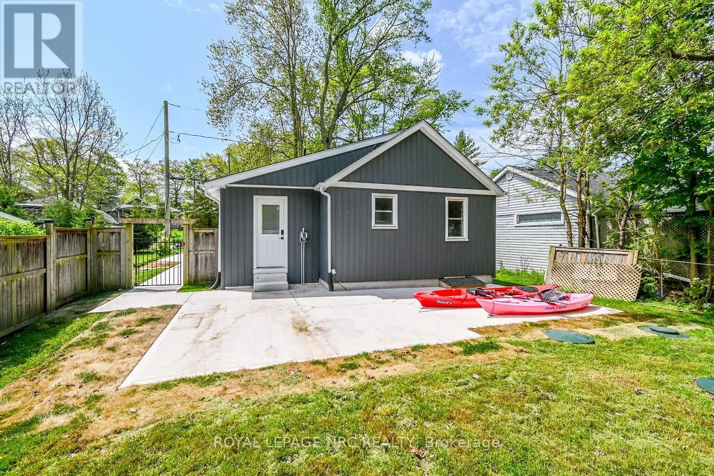 10556 WOODLAND DRIVE