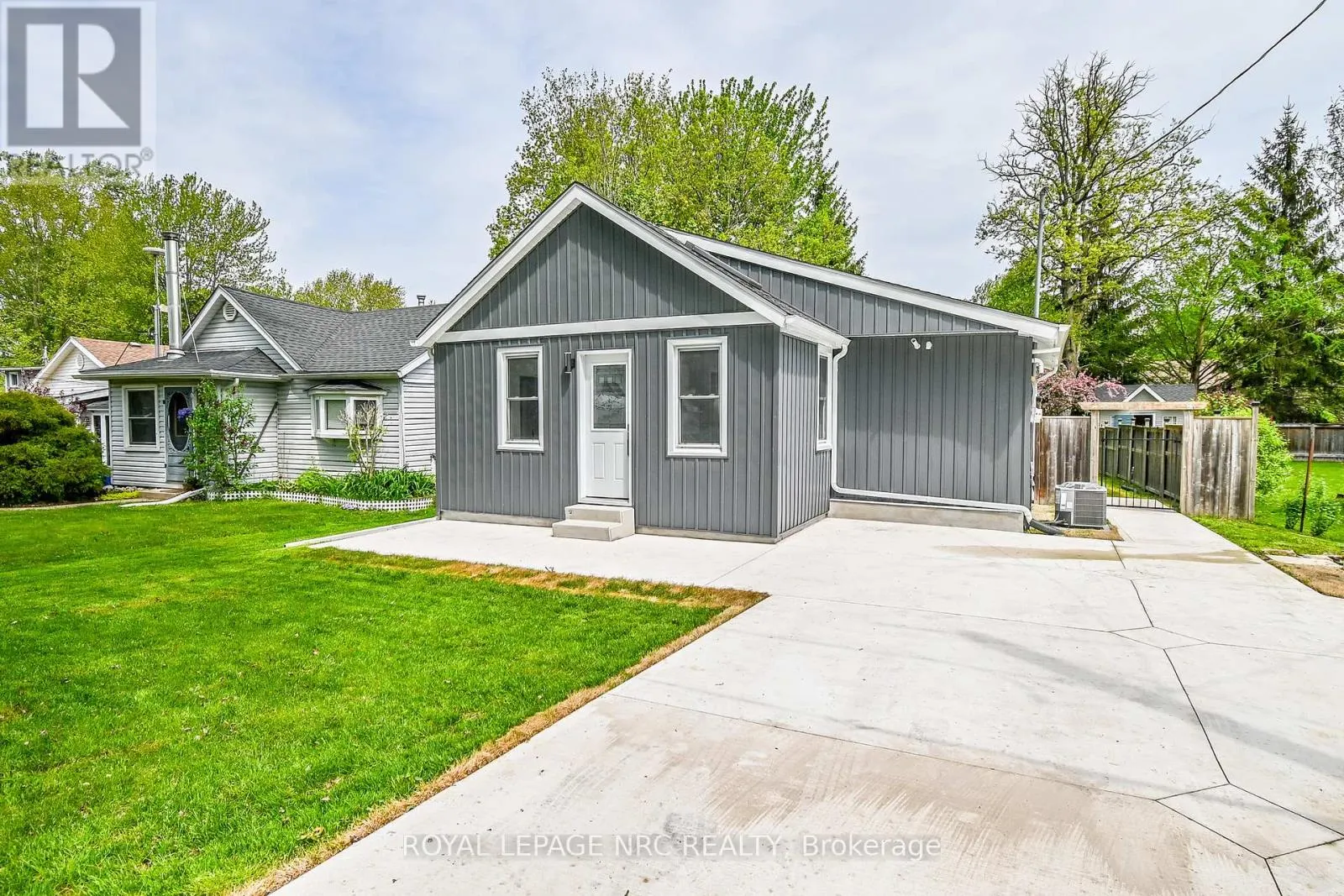 10556 WOODLAND DRIVE