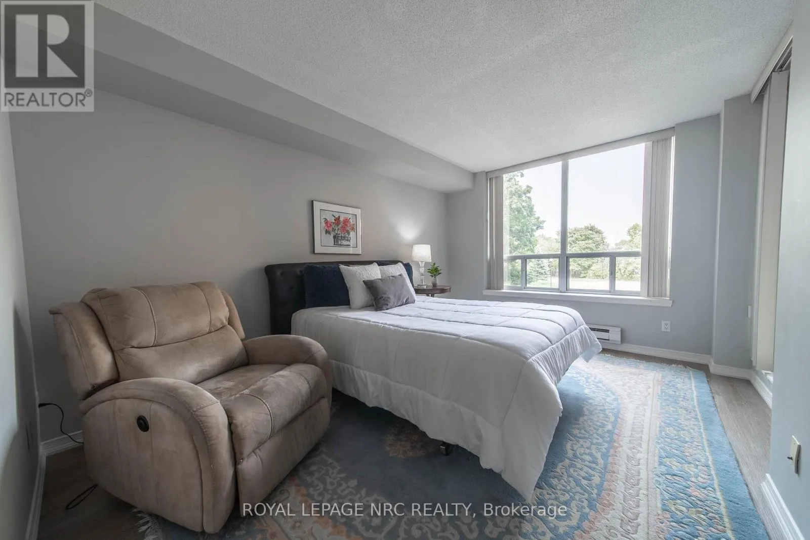 203 - 8111 FOREST GLEN DRIVE, #203