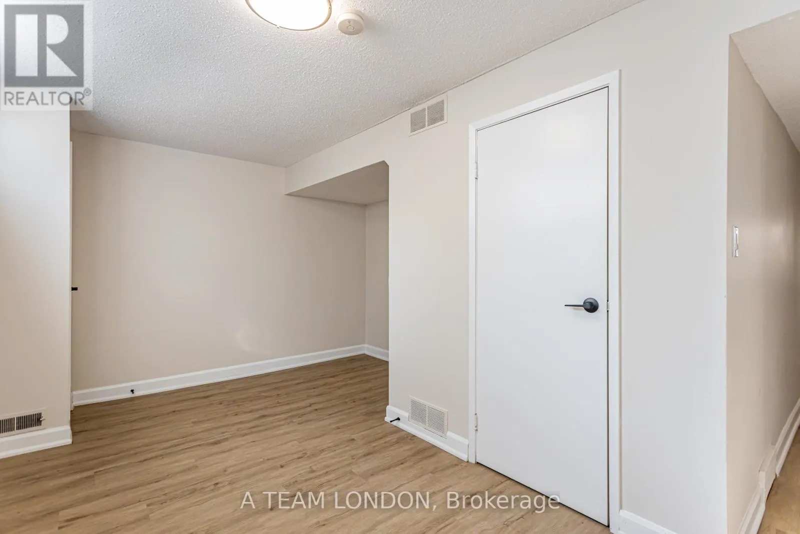 77 - 35 WATERMAN AVENUE, #77