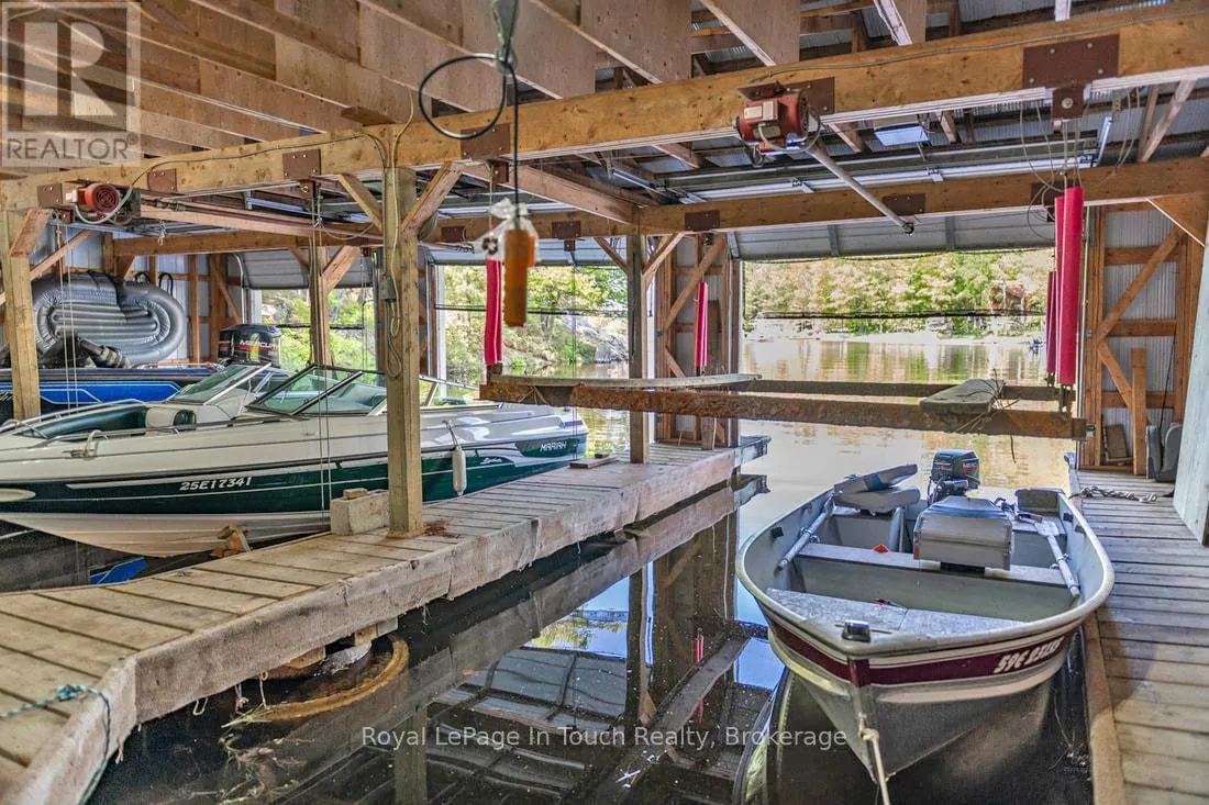285 CROOKED BAY ROAD