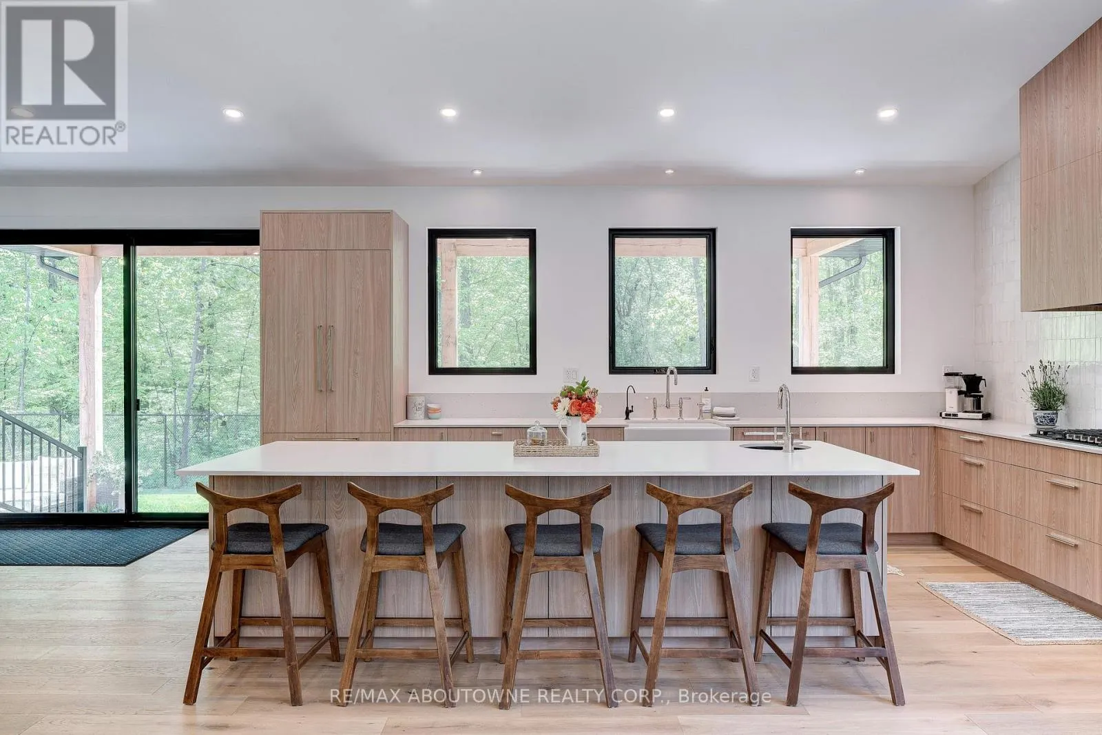 295 ALLEN ROAD