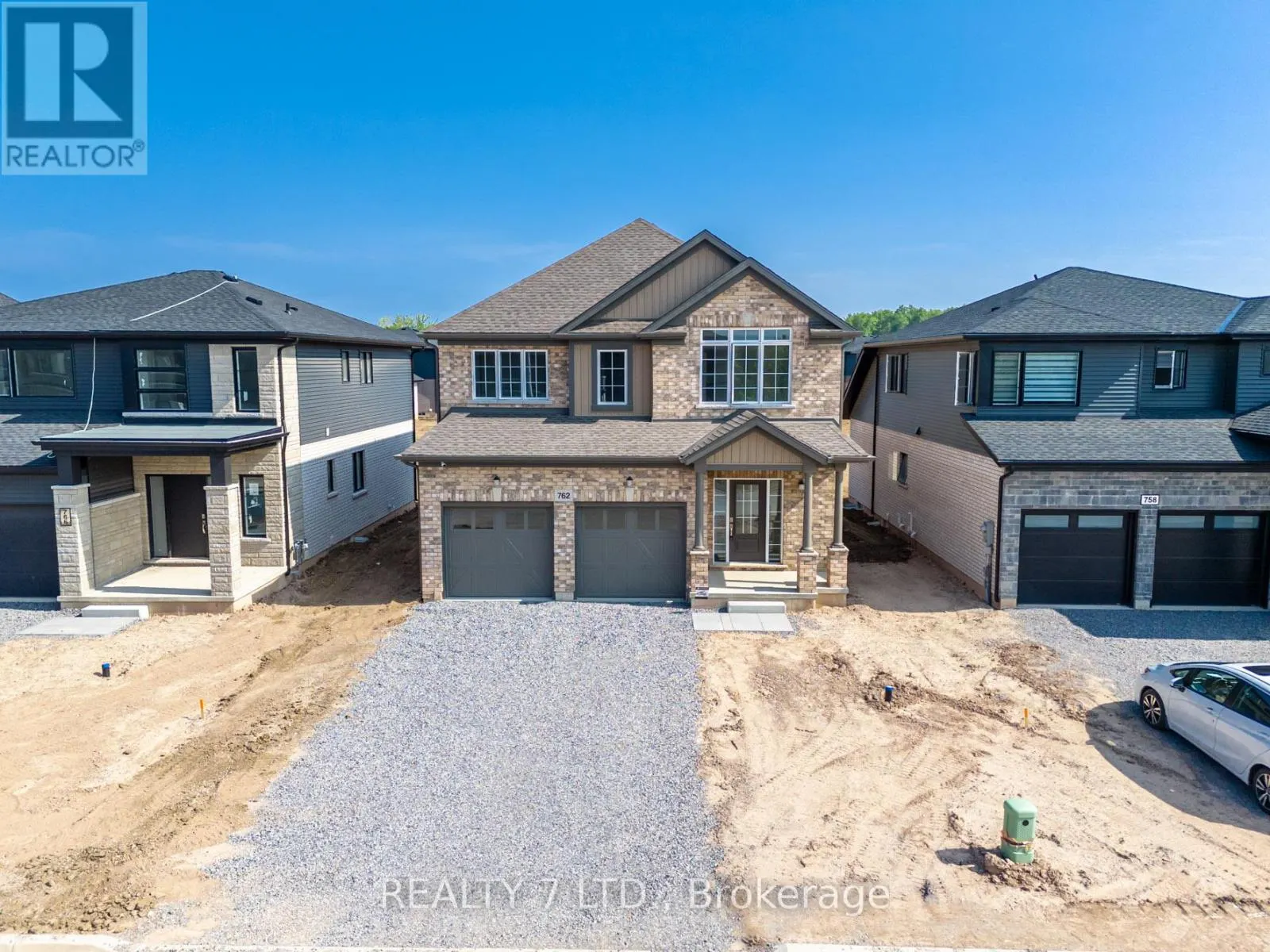 762 BRADFORD AVENUE
