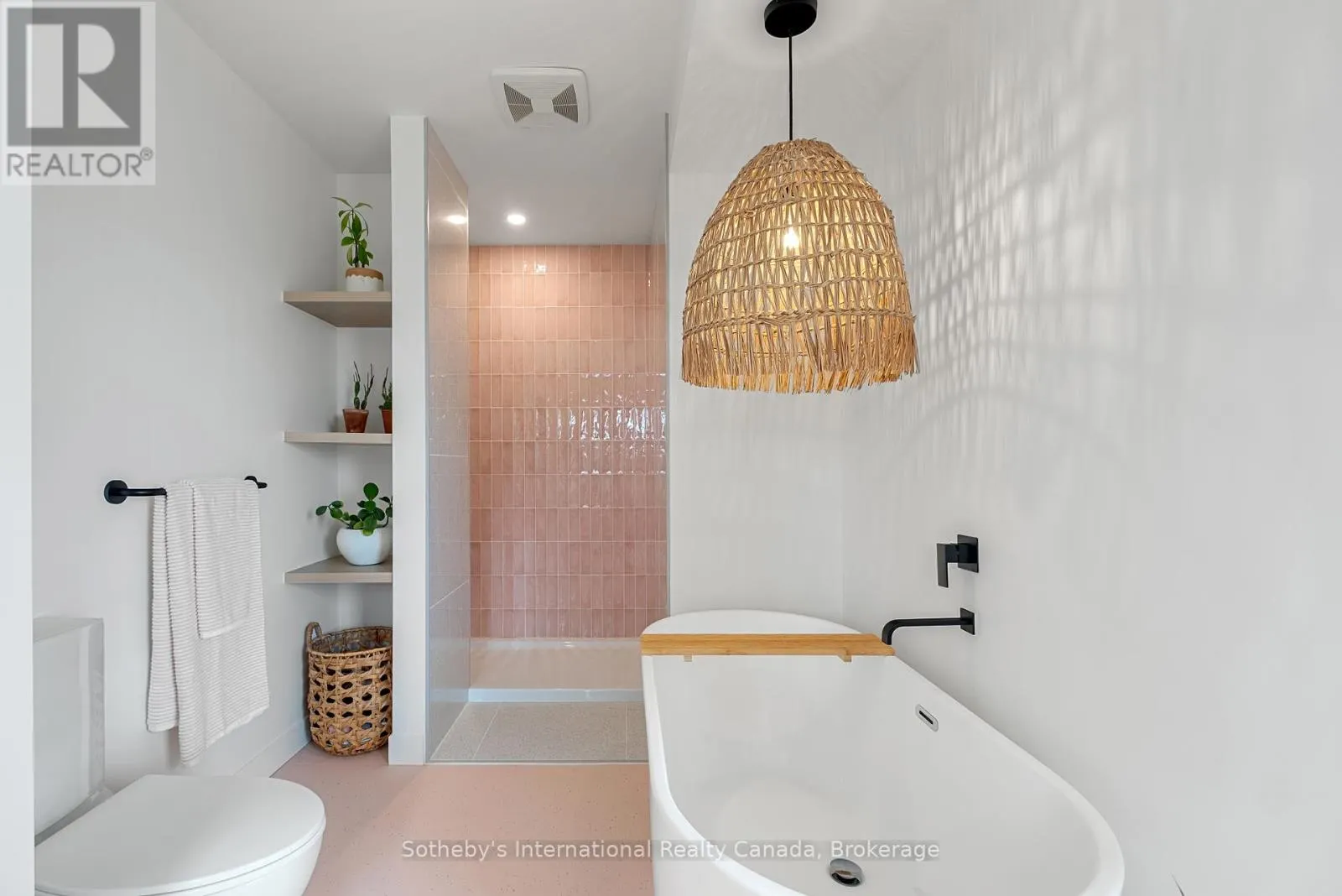 24 WILLIAM STREET W
