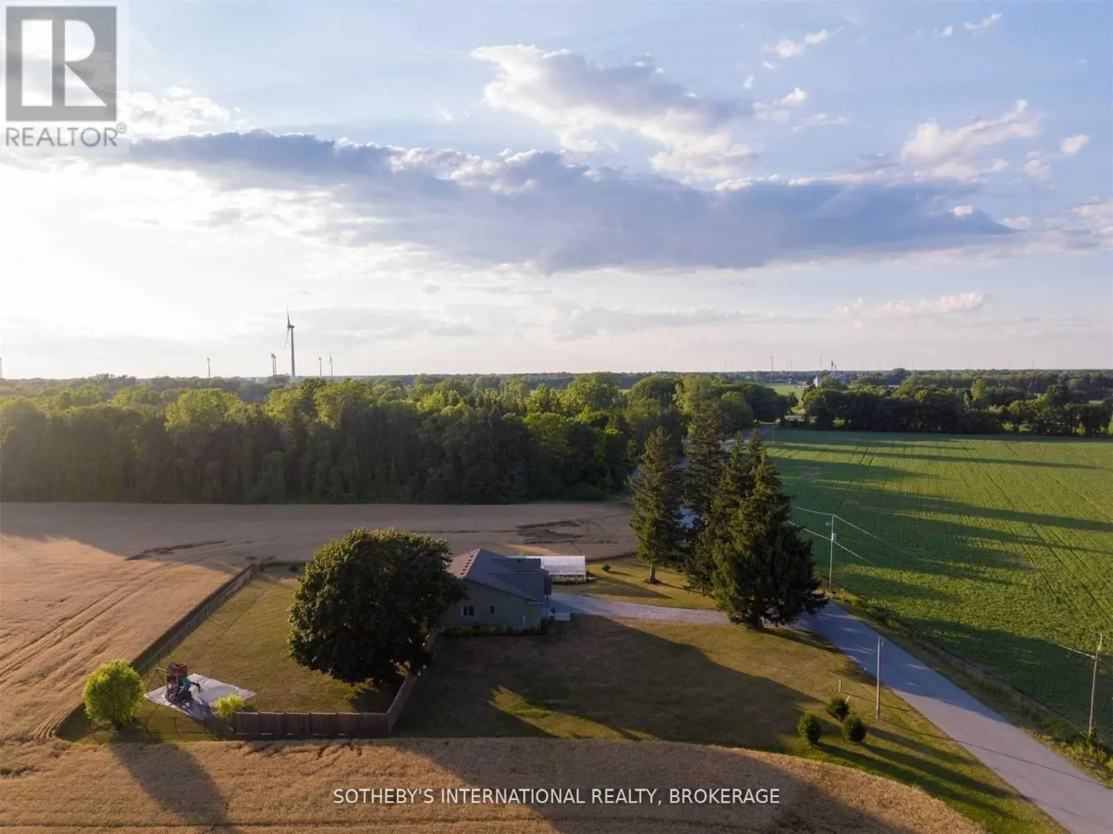917 WAINFLEET DUNNVILLE TOWNLINE ROAD