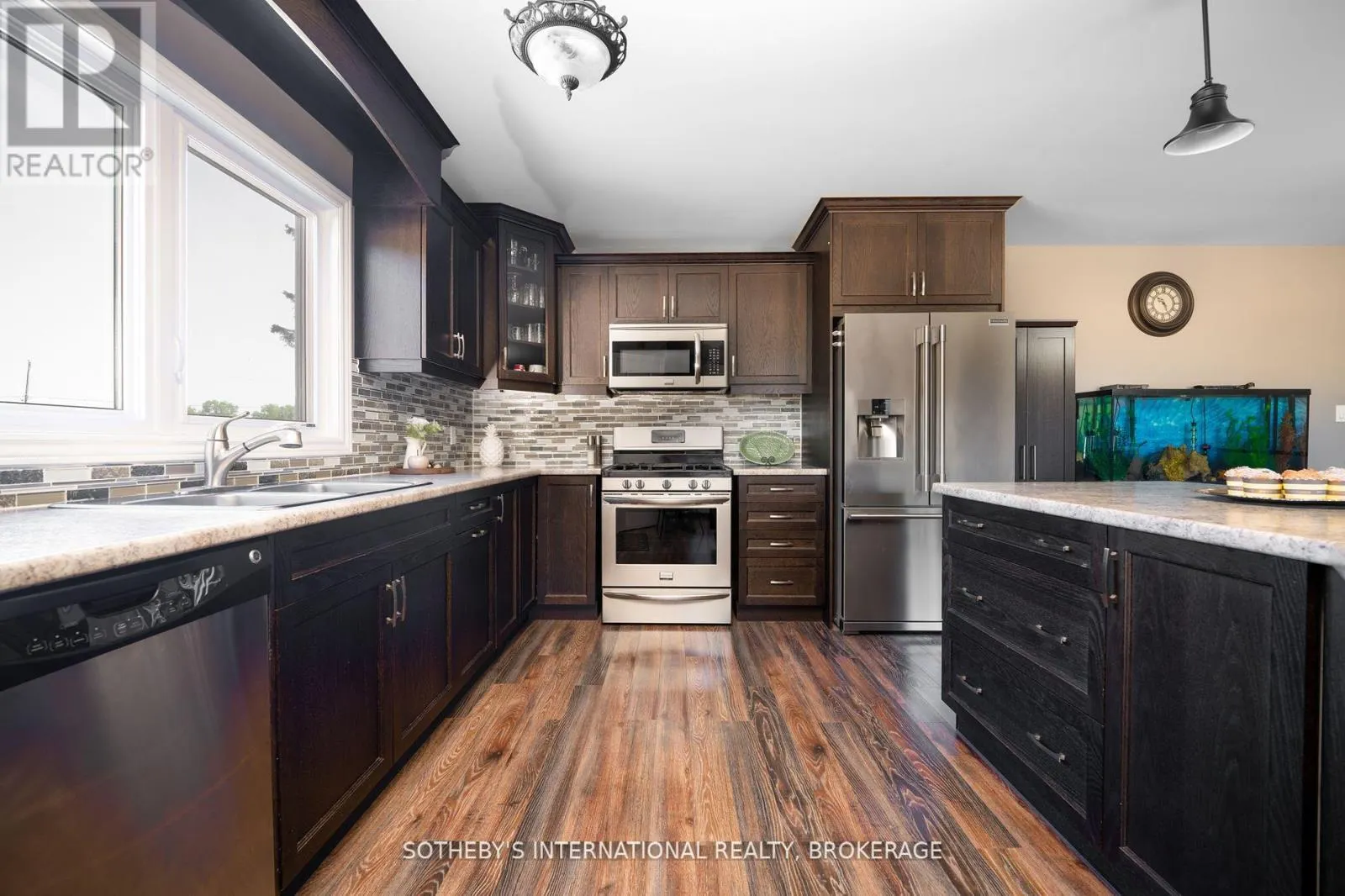 917 WAINFLEET DUNNVILLE TOWNLINE ROAD