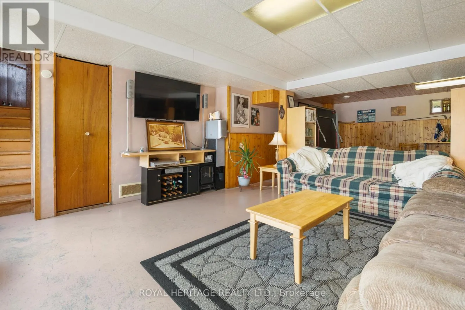 1984 STURGEON ROAD
