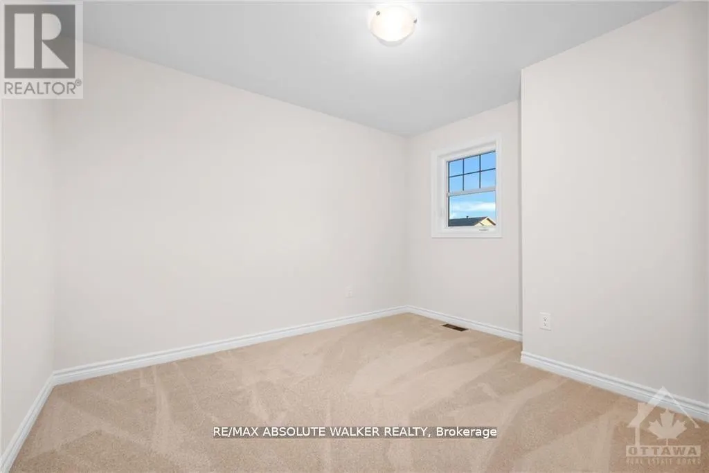702 DU RIVAGE STREET