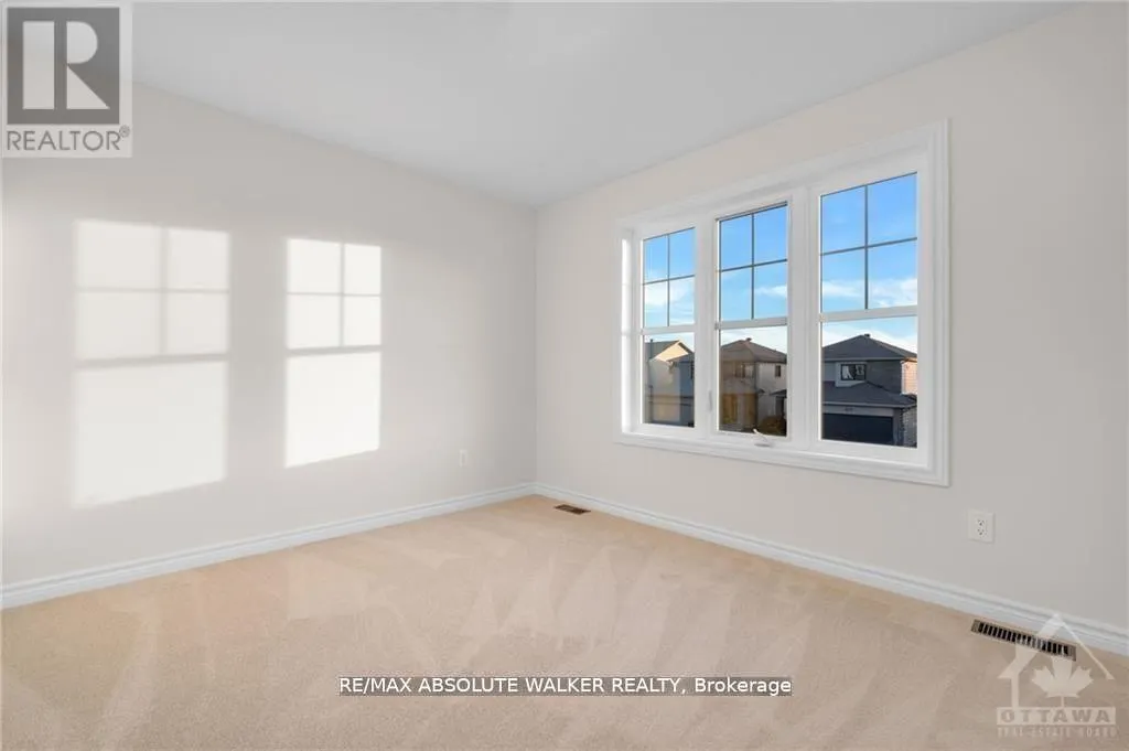 702 DU RIVAGE STREET