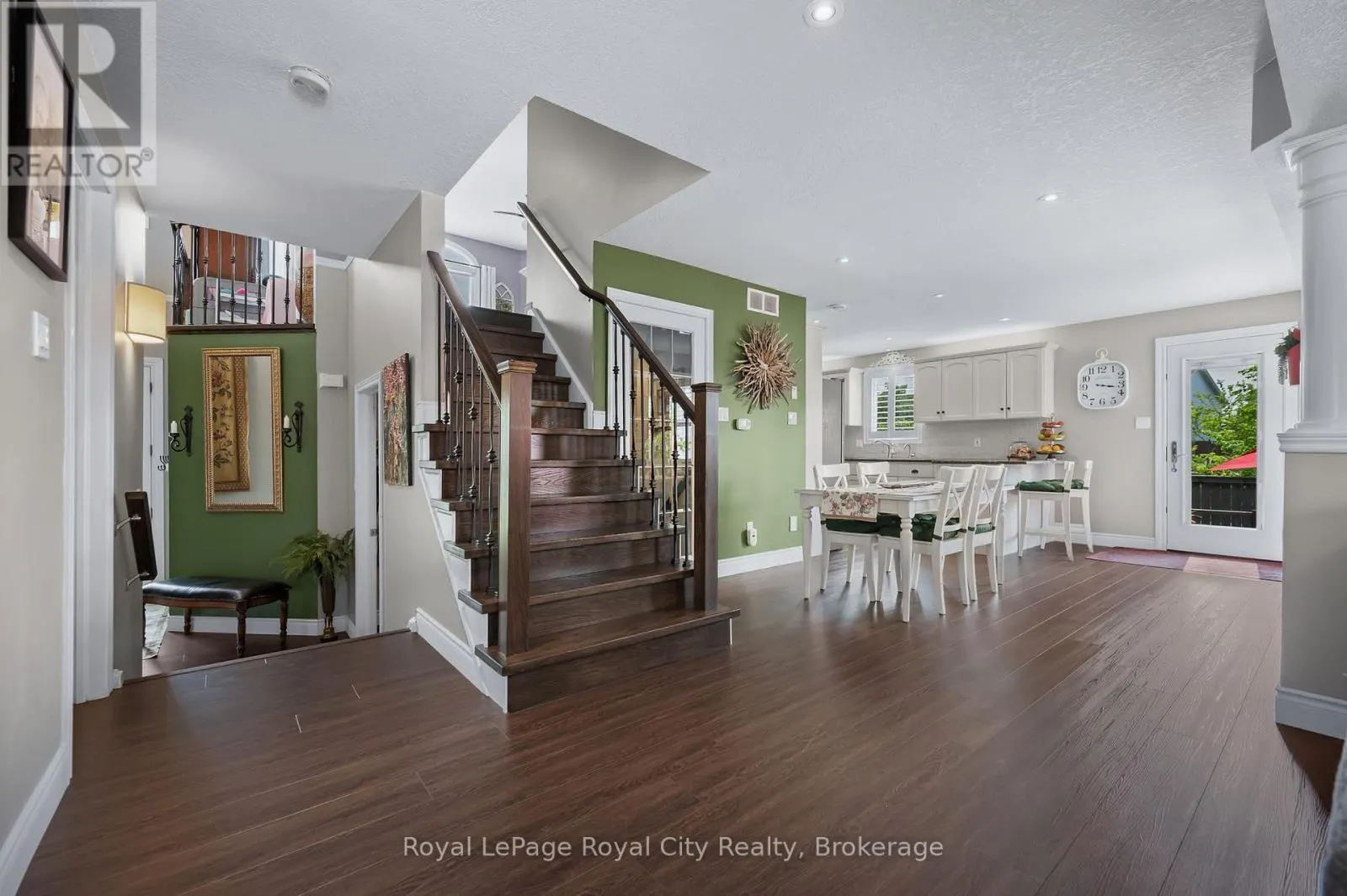 7 MARIGOLD DRIVE