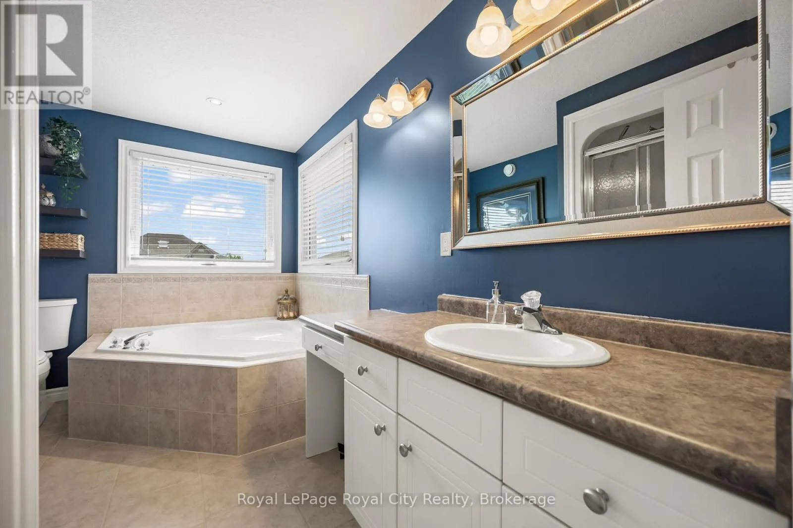 7 MARIGOLD DRIVE