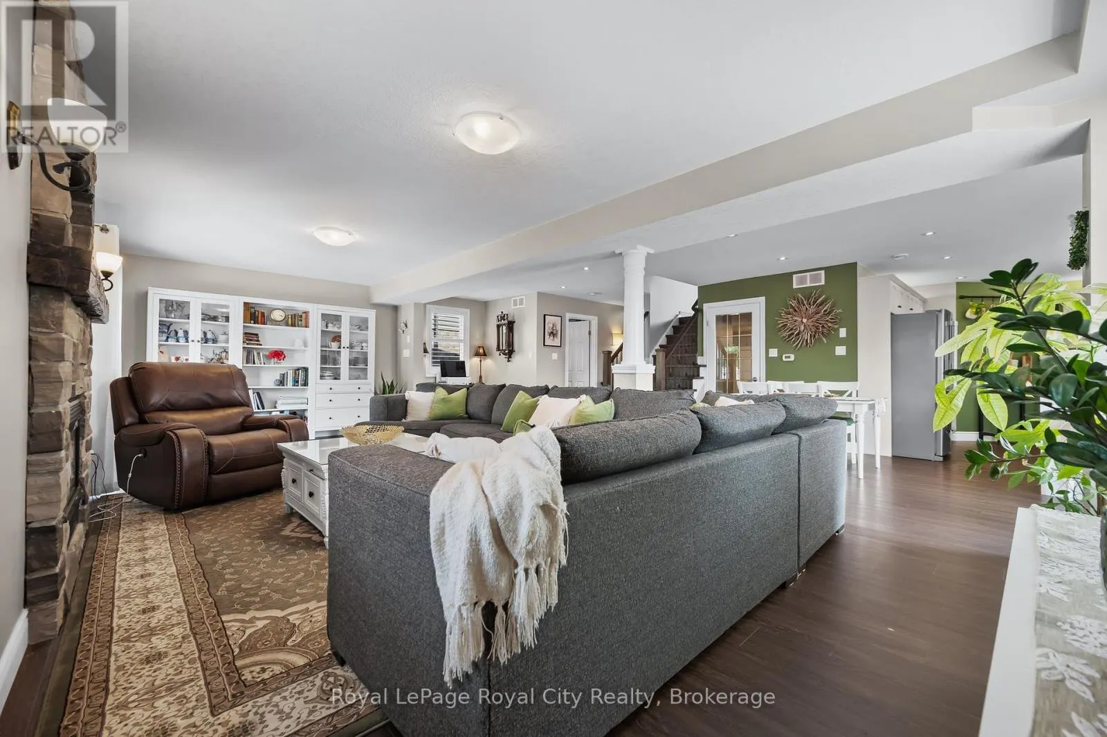 7 MARIGOLD DRIVE