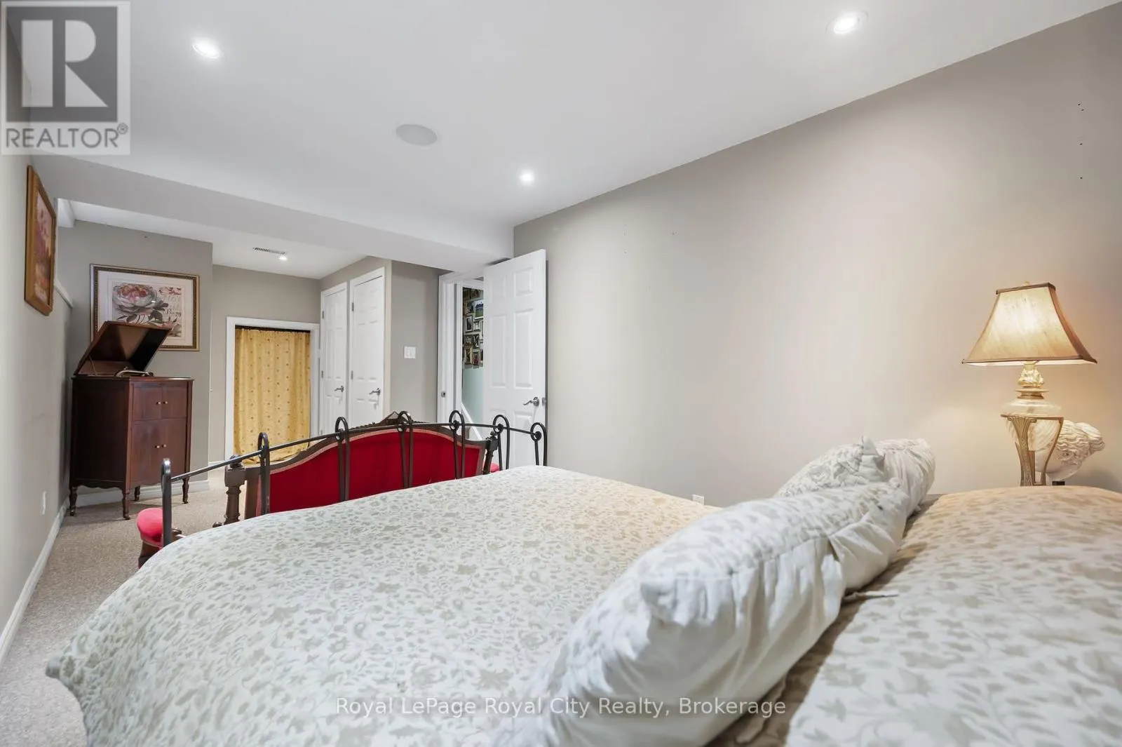 7 MARIGOLD DRIVE