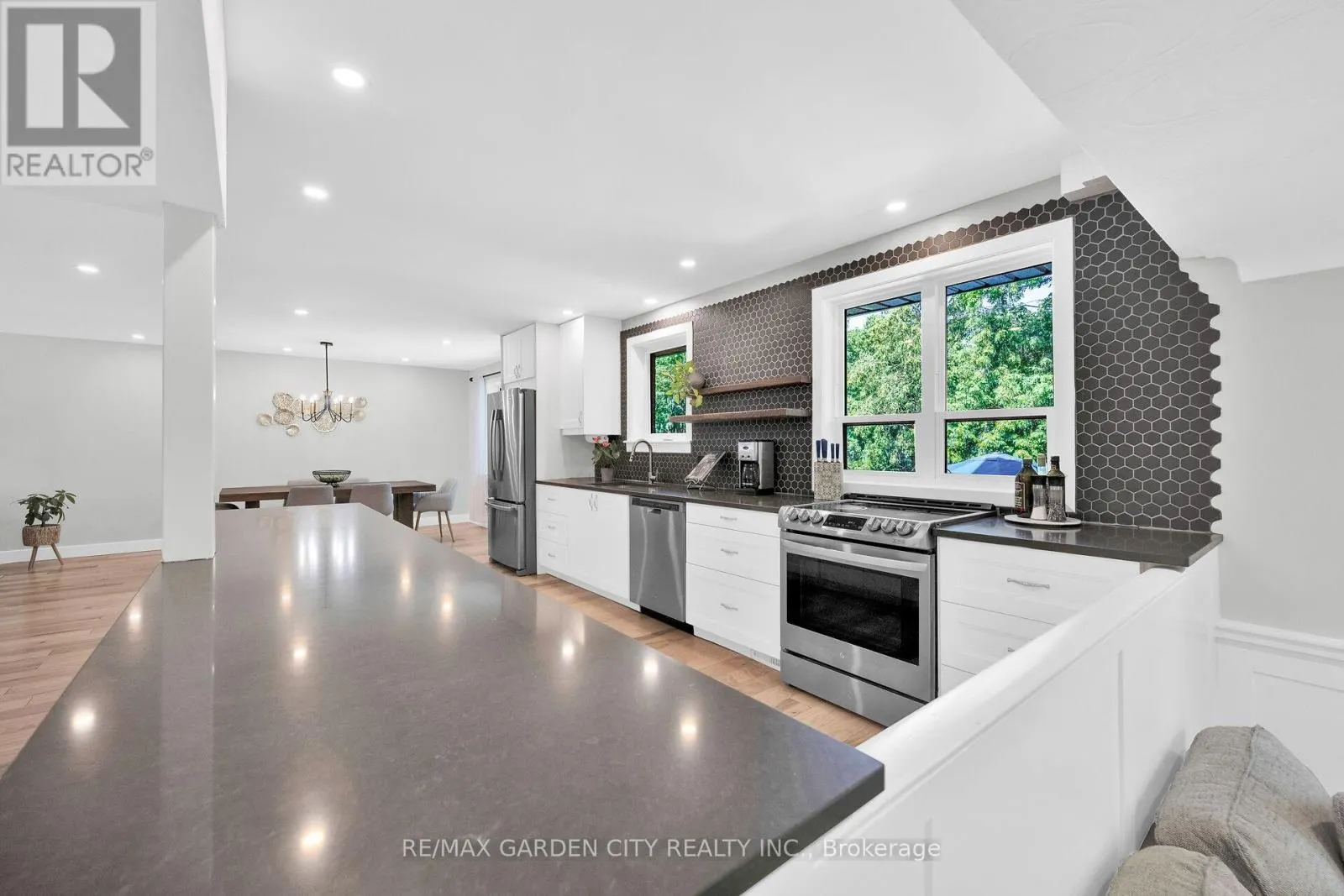 54 DRIFTWOOD COURT