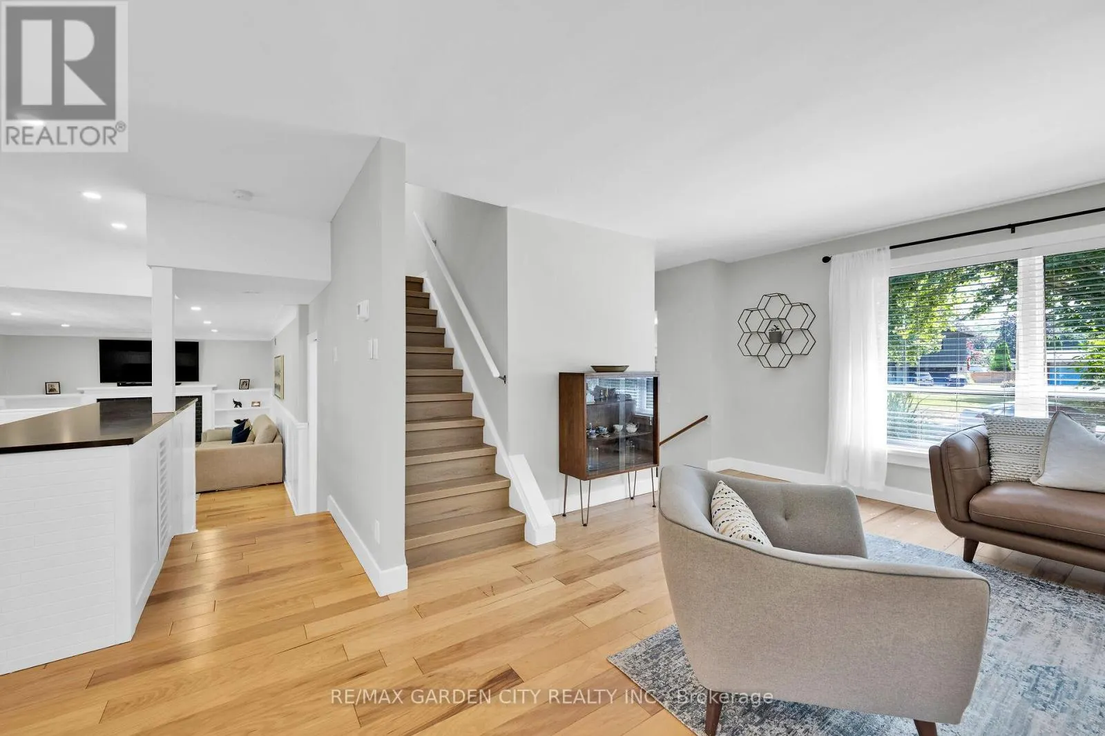 54 DRIFTWOOD COURT