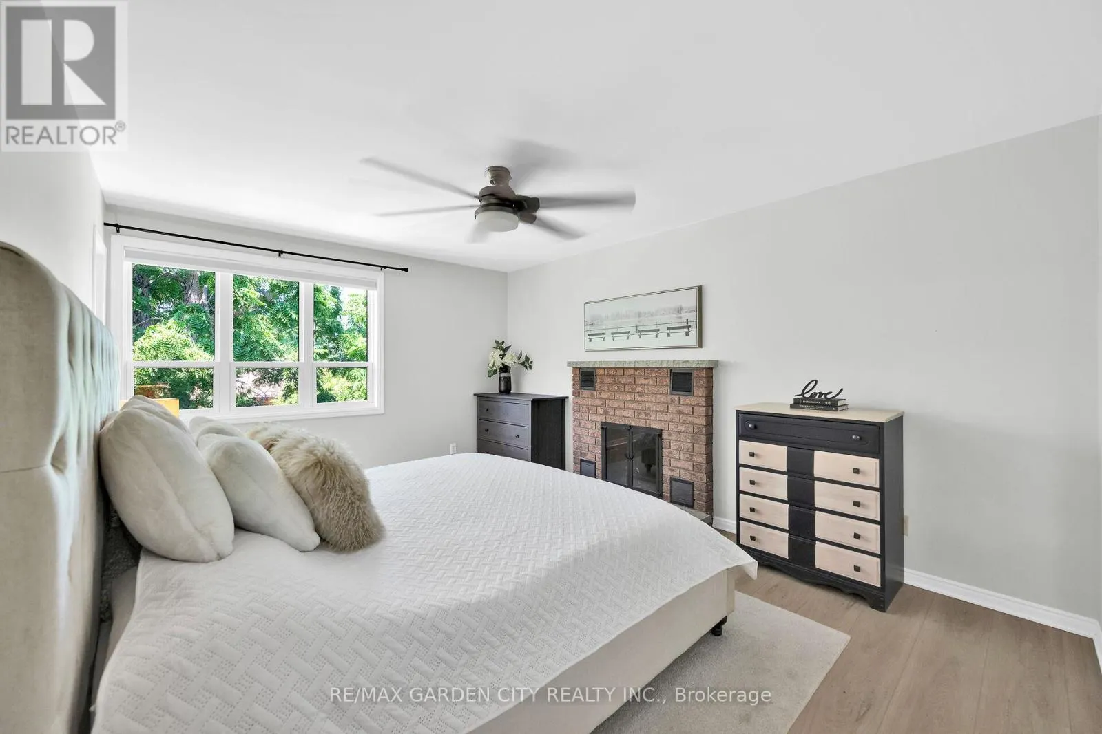 54 DRIFTWOOD COURT