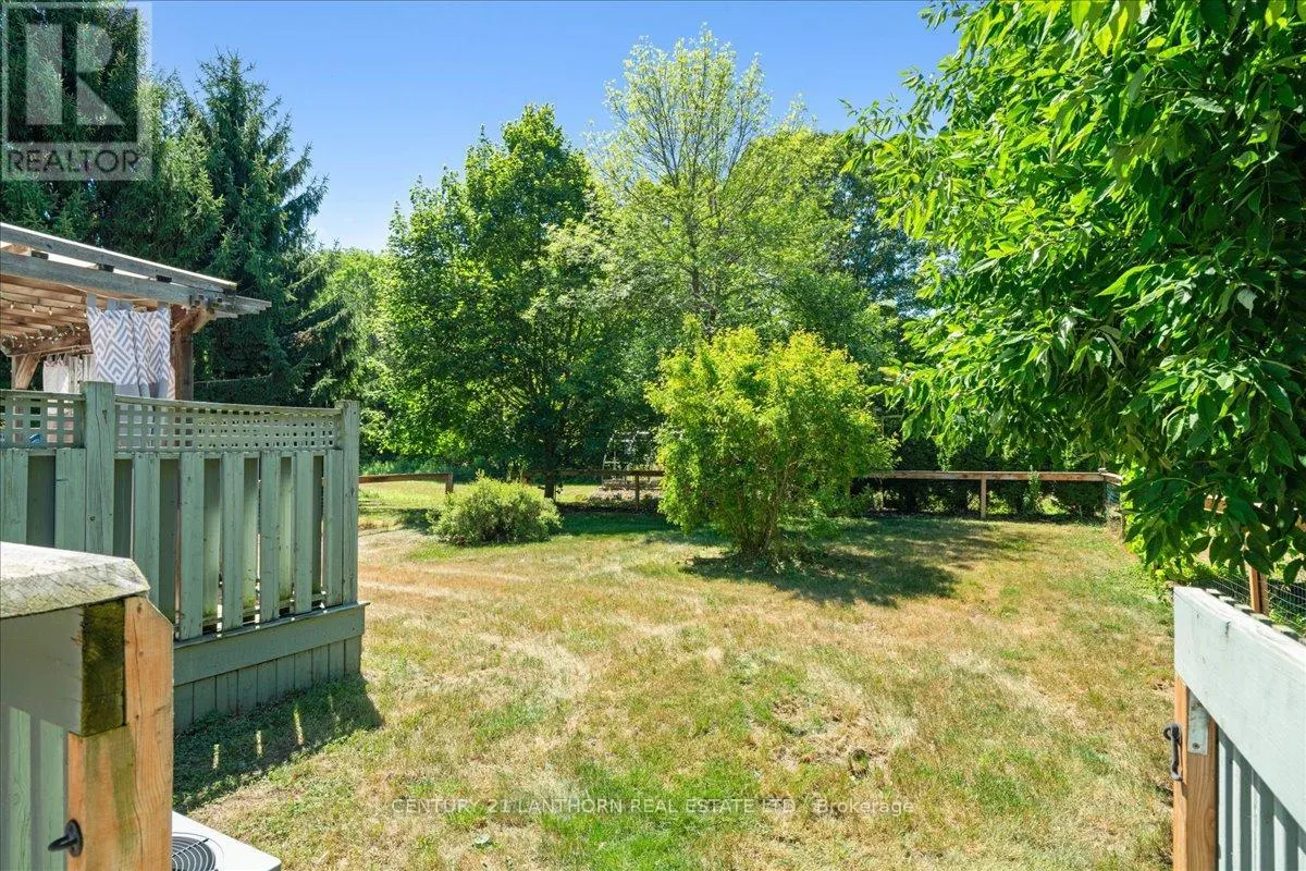 1207 SHANNON ROAD